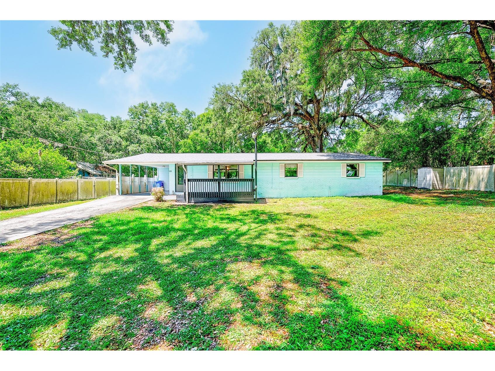 228 Skywood Drive Valrico FL 33594 TB8498297 image1