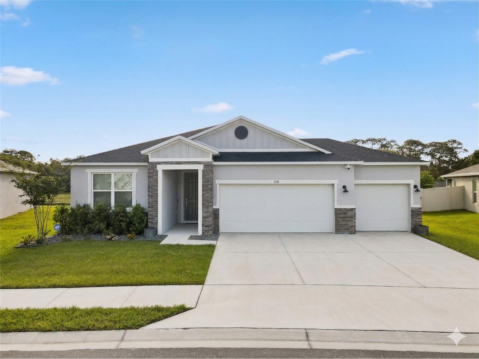 228 Spirit Landings Circle Winter Haven FL 33880 O6395083 image1