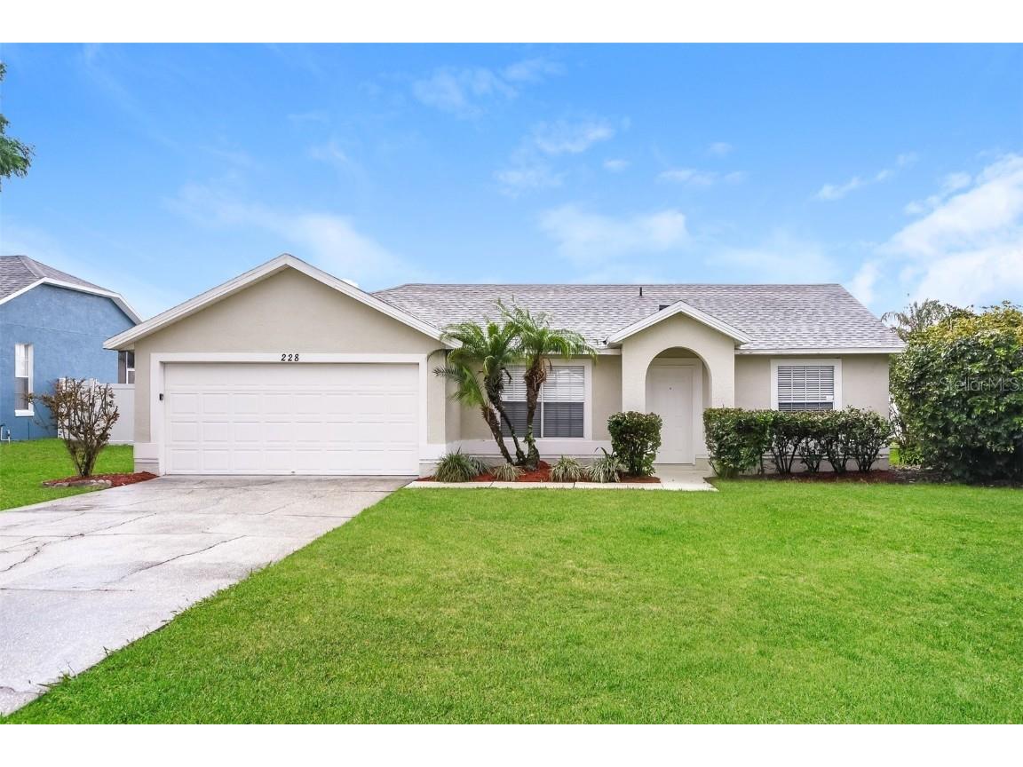 228 Sunset Court Davenport FL 33837 C7501989 image1