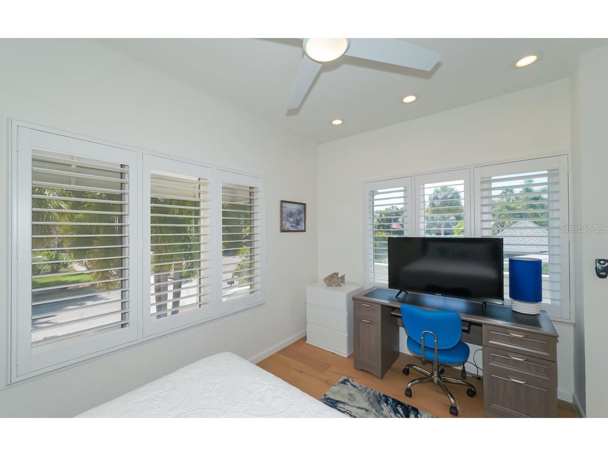 228 Van Buren Drive Sarasota FL 34236 A4619895 image21