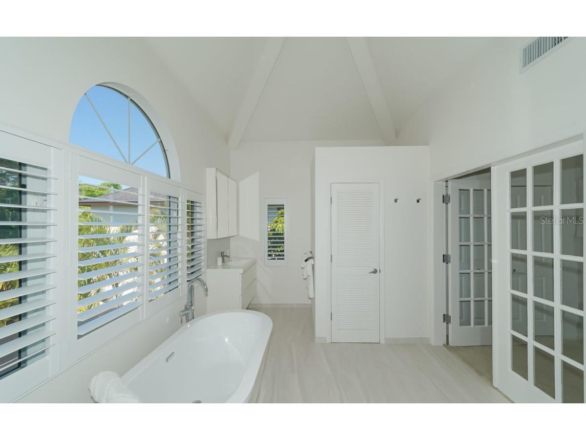 228 Van Buren Drive Sarasota FL 34236 A4619895 image24