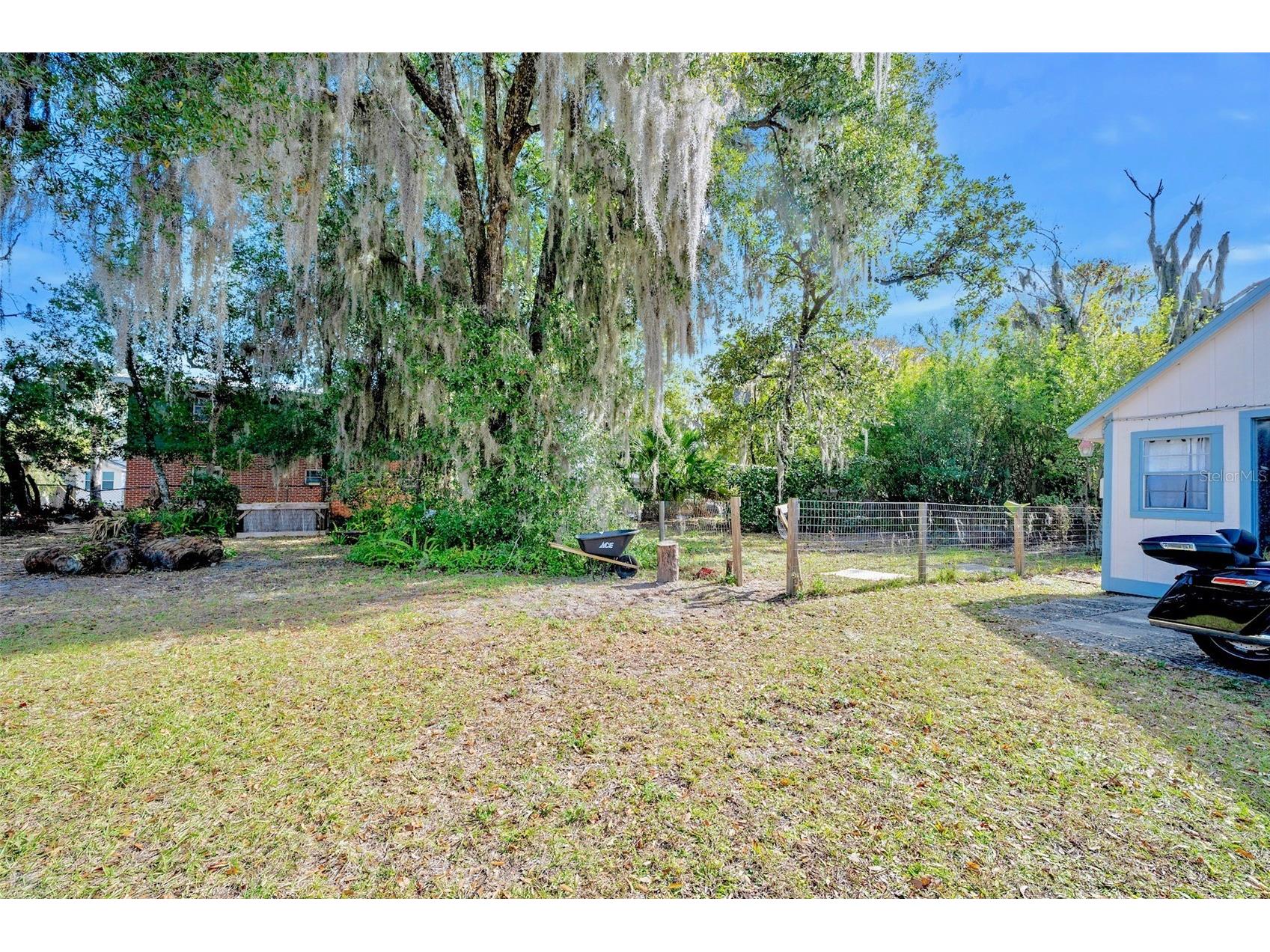 228 W Howry Avenue Deland FL 32720 V4946433 image47