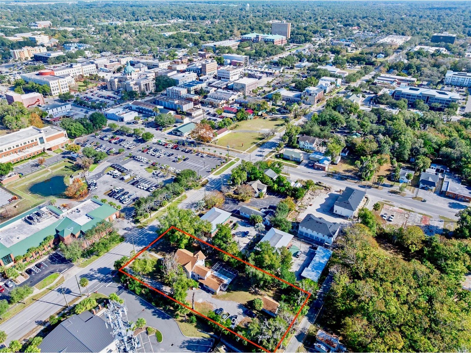 228 W Howry Avenue Deland FL 32720 V4946433 image5