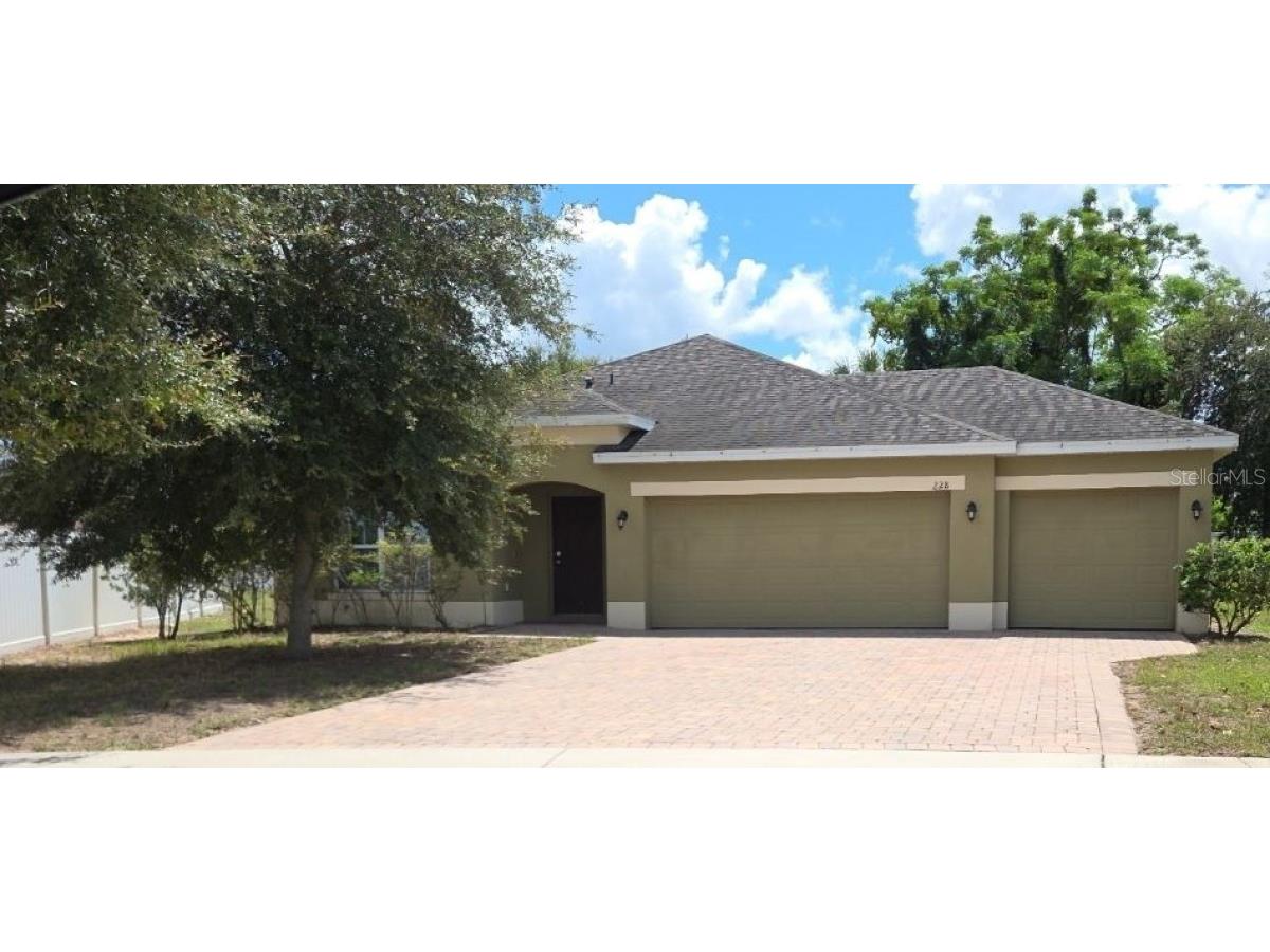 228 Whispering Pines Way Davenport FL 33837 A4669671 image1
