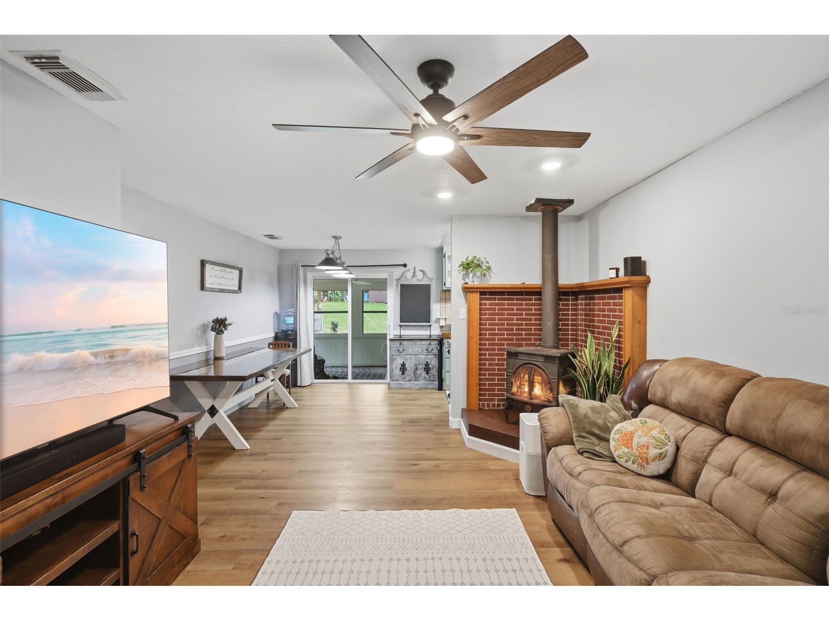 2280 Spring Hollow Drive Orange City FL 32763 V4949412 image2