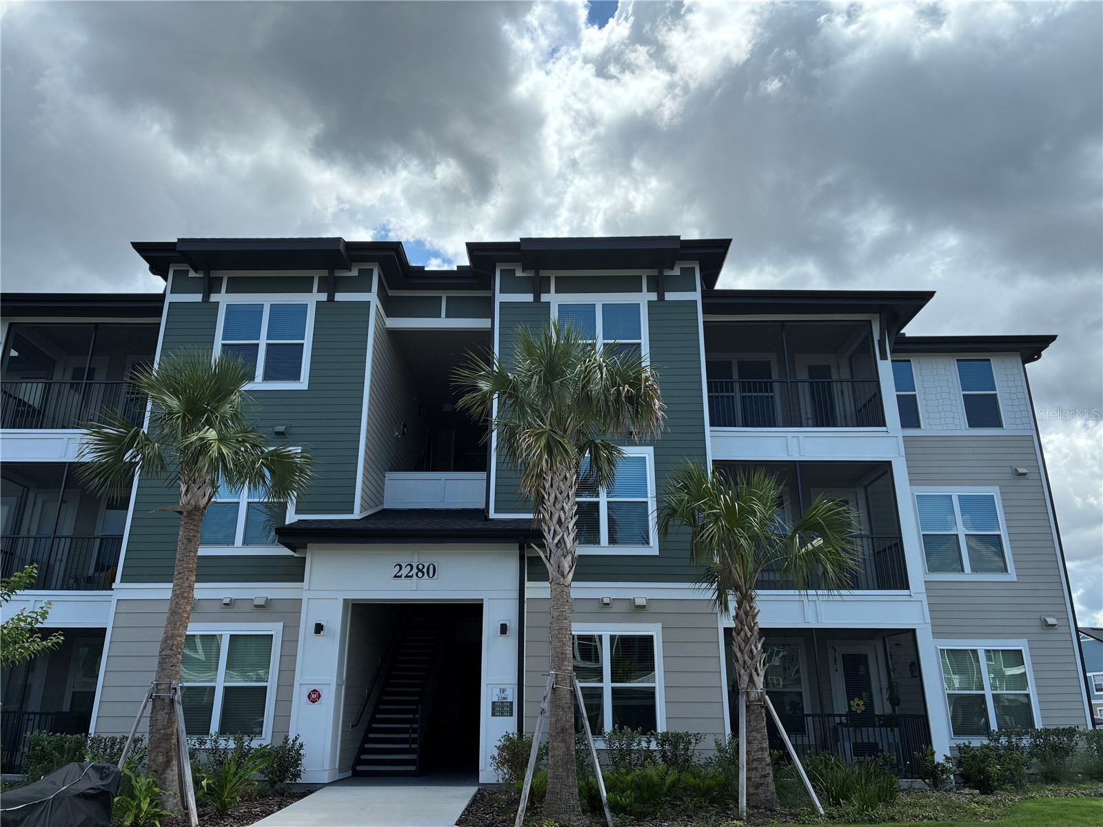 2280 Waterfall Court #4-302 Mount Dora FL 32757 O6412545 image1