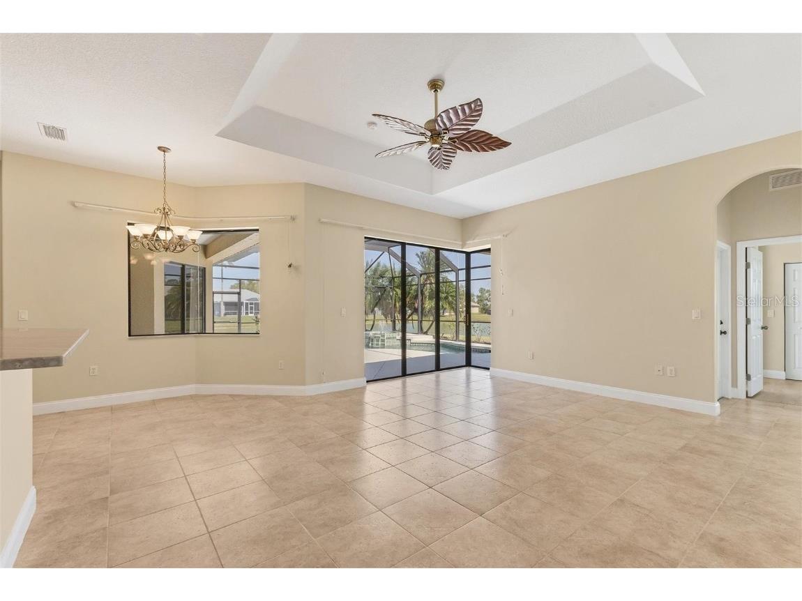 2281 Vintage Street Sarasota FL 34240 A4644817 image18