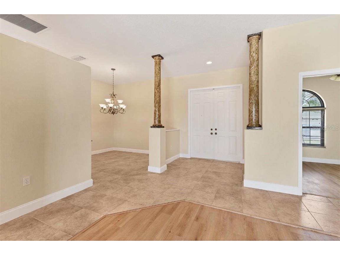 2281 Vintage Street Sarasota FL 34240 A4644817 image8