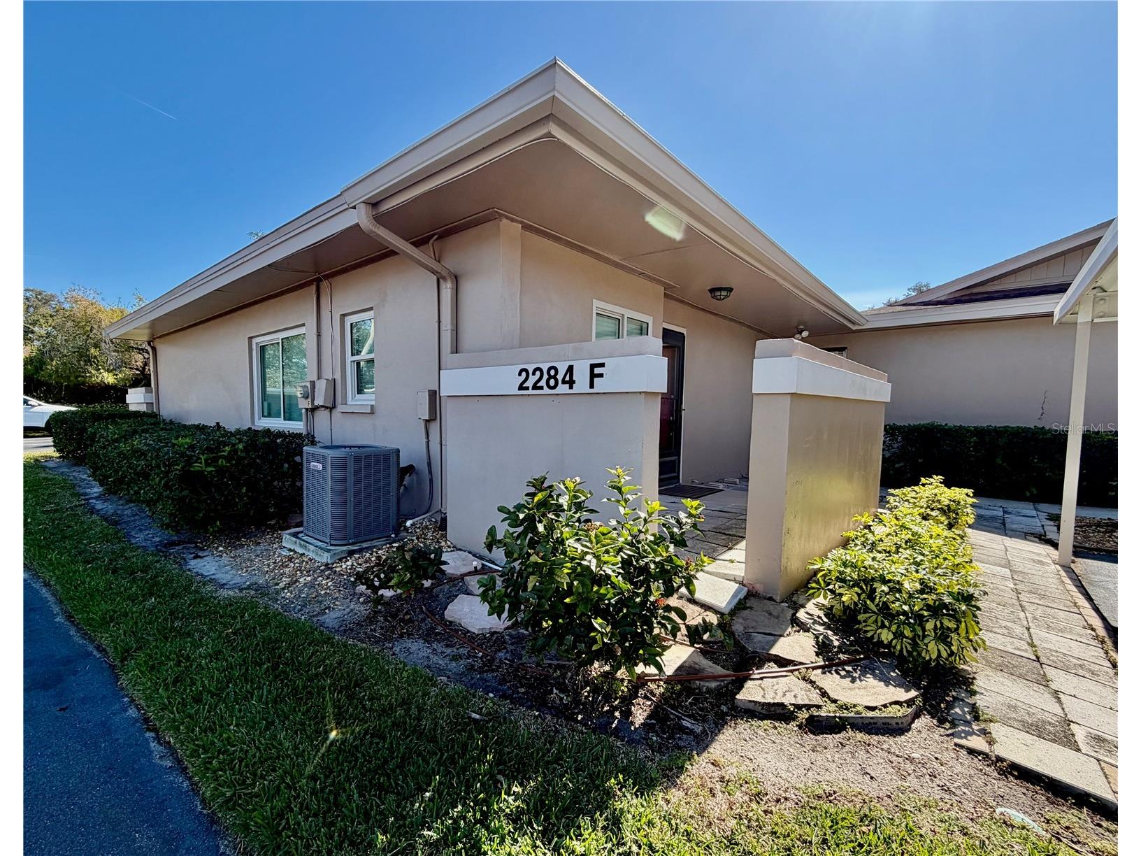 2284 Oak Neck Road #F Clearwater FL 33763 TB8465972 image1