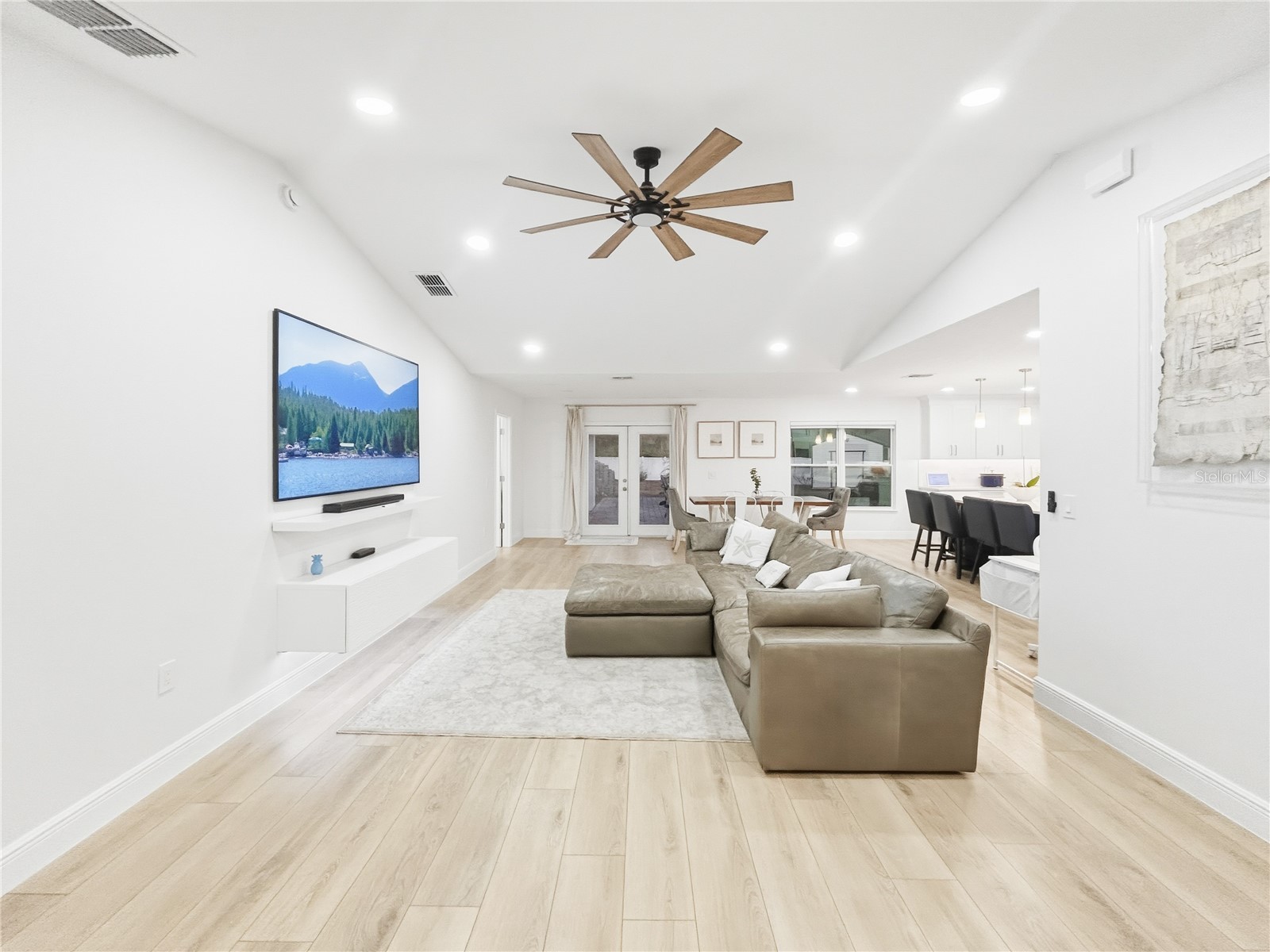 2285 Fox Wood Court Saint Cloud FL 34771 O6386188 image3