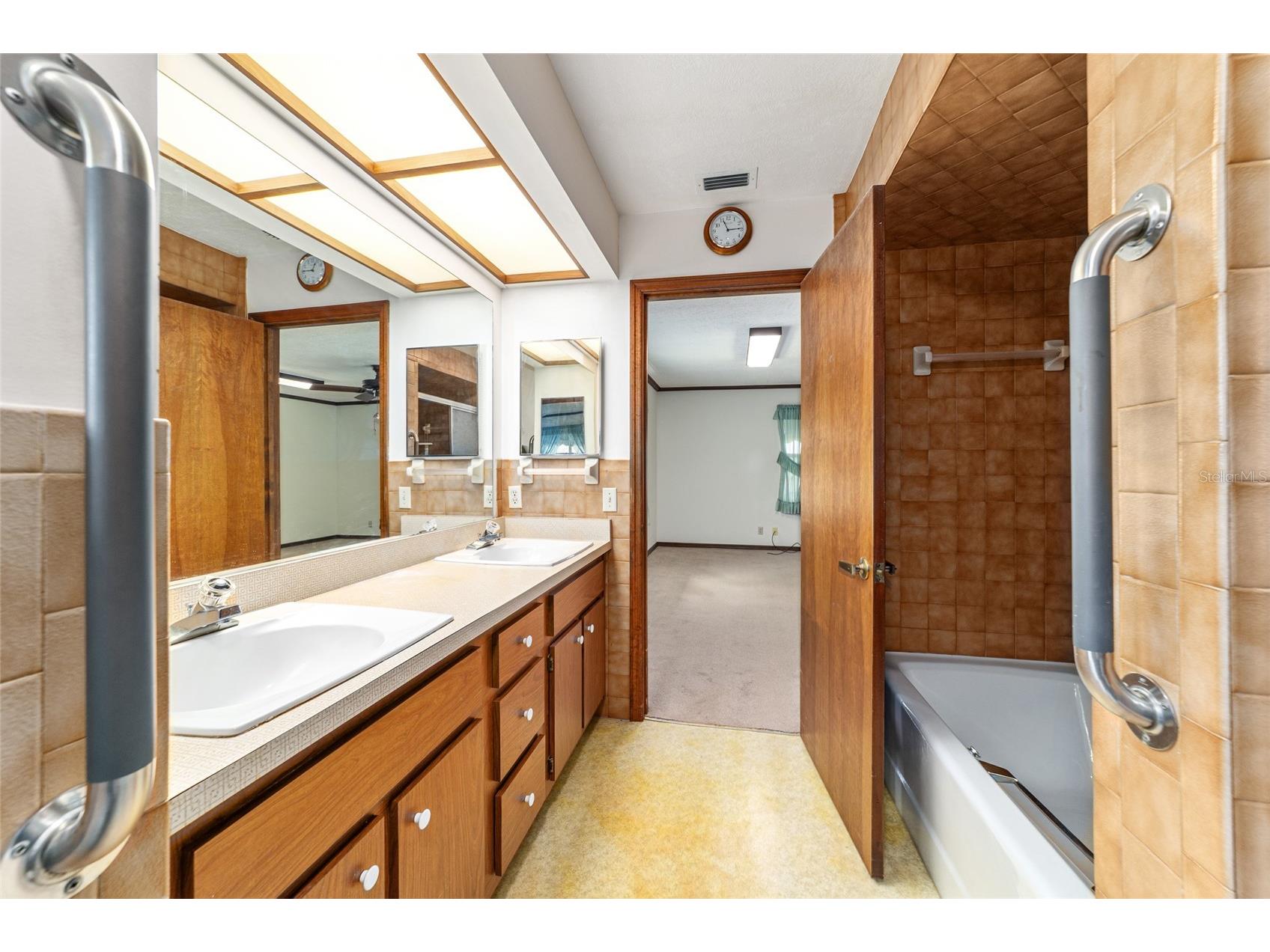 2285 W Highway 318 Citra FL 32113 OM726329 image43