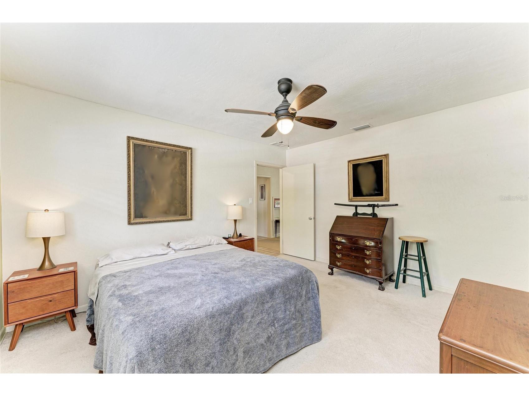 2286 Hyde Park Street Sarasota FL 34239 A4689801 image19