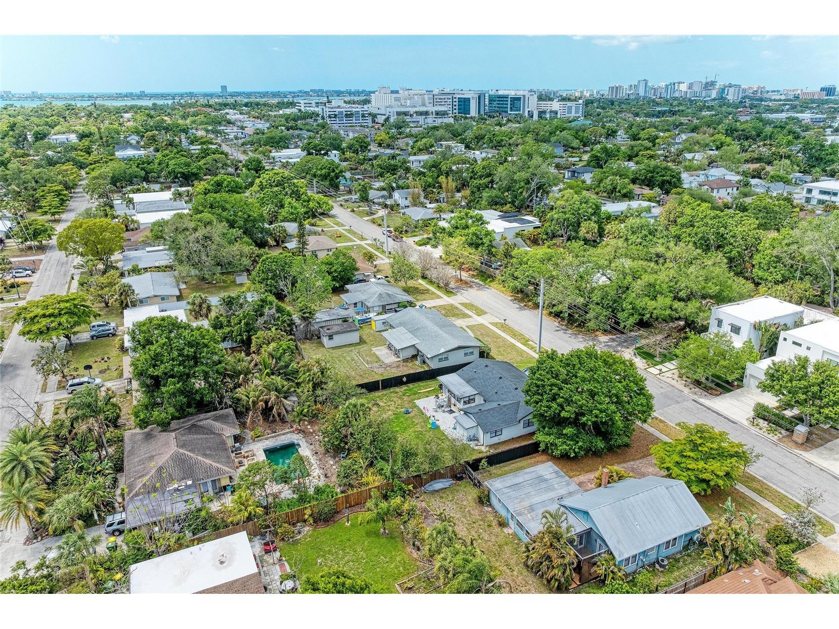 2286 Hyde Park Street Sarasota FL 34239 A4689801 image2