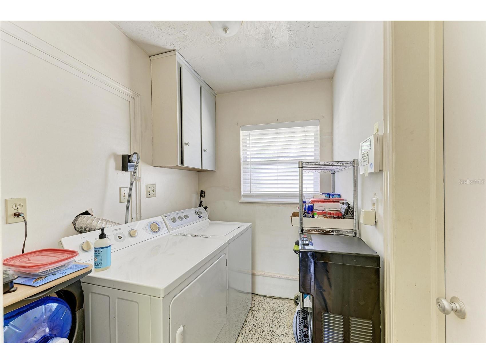 2286 Hyde Park Street Sarasota FL 34239 A4689801 image20