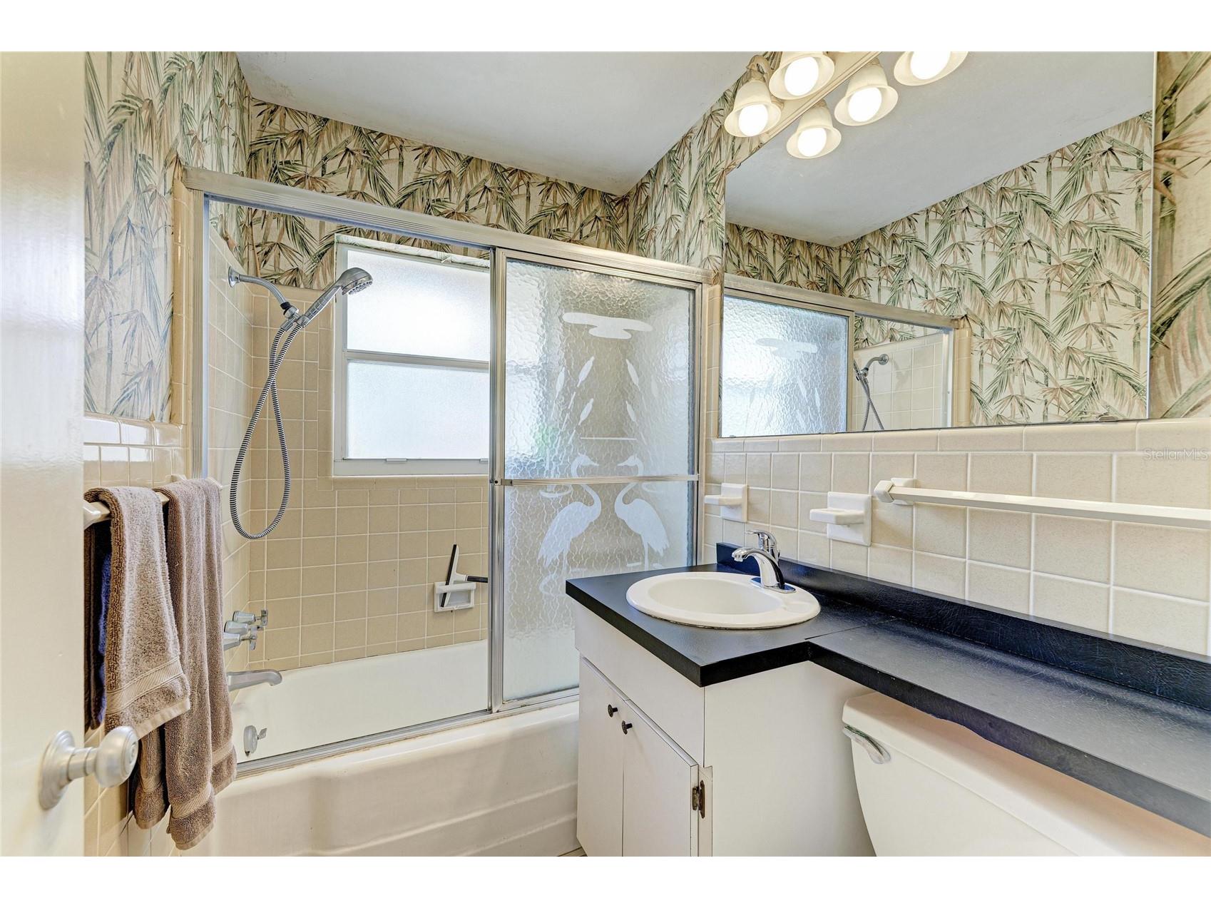 2286 Hyde Park Street Sarasota FL 34239 A4689801 image30