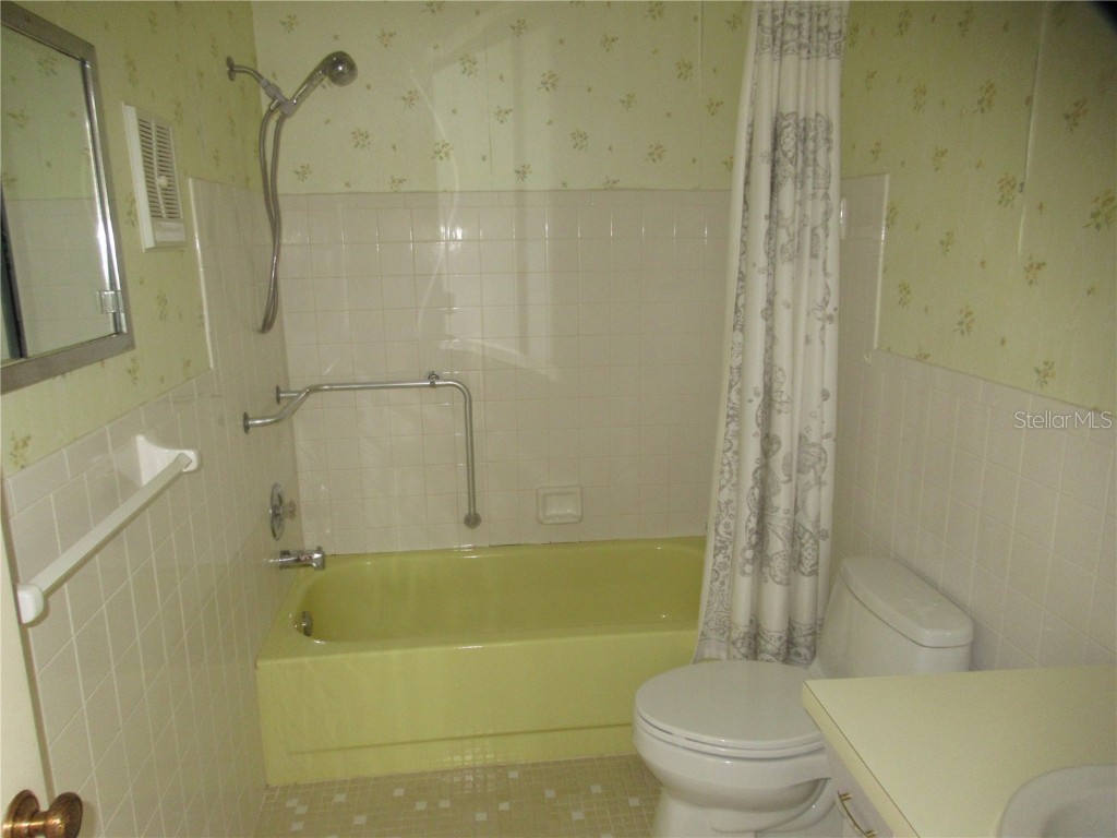 2286 Norwegian #66 Clearwater FL 33763 TB8443391 image18