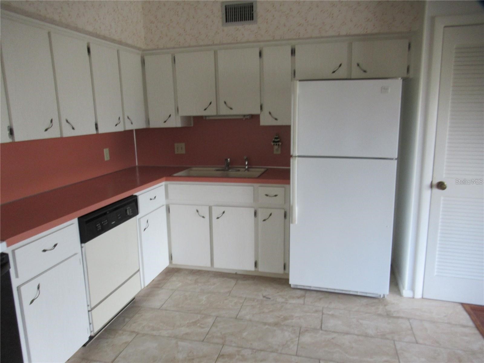 2286 Norwegian #66 Clearwater FL 33763 TB8510719 image12
