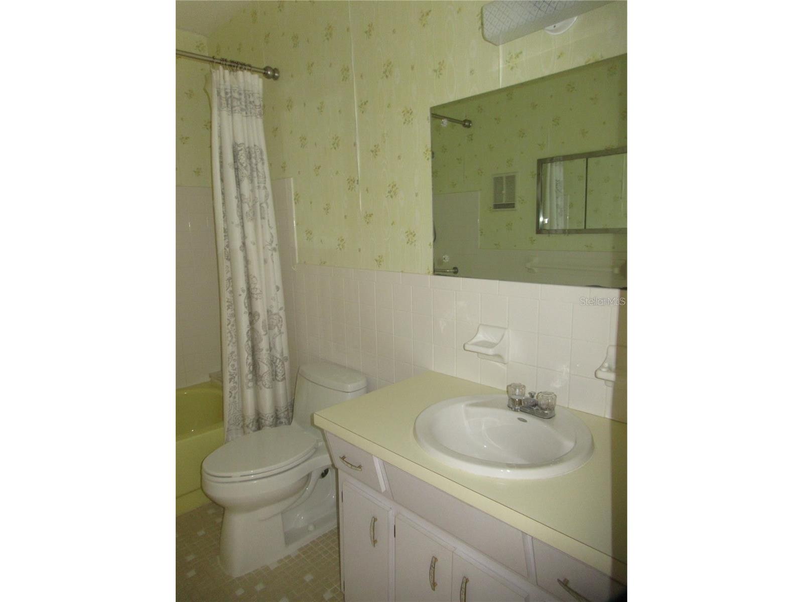 2286 Norwegian #66 Clearwater FL 33763 TB8510719 image16