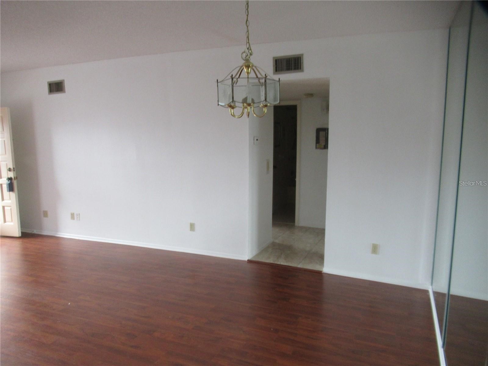 2286 Norwegian #66 Clearwater FL 33763 TB8510719 image4