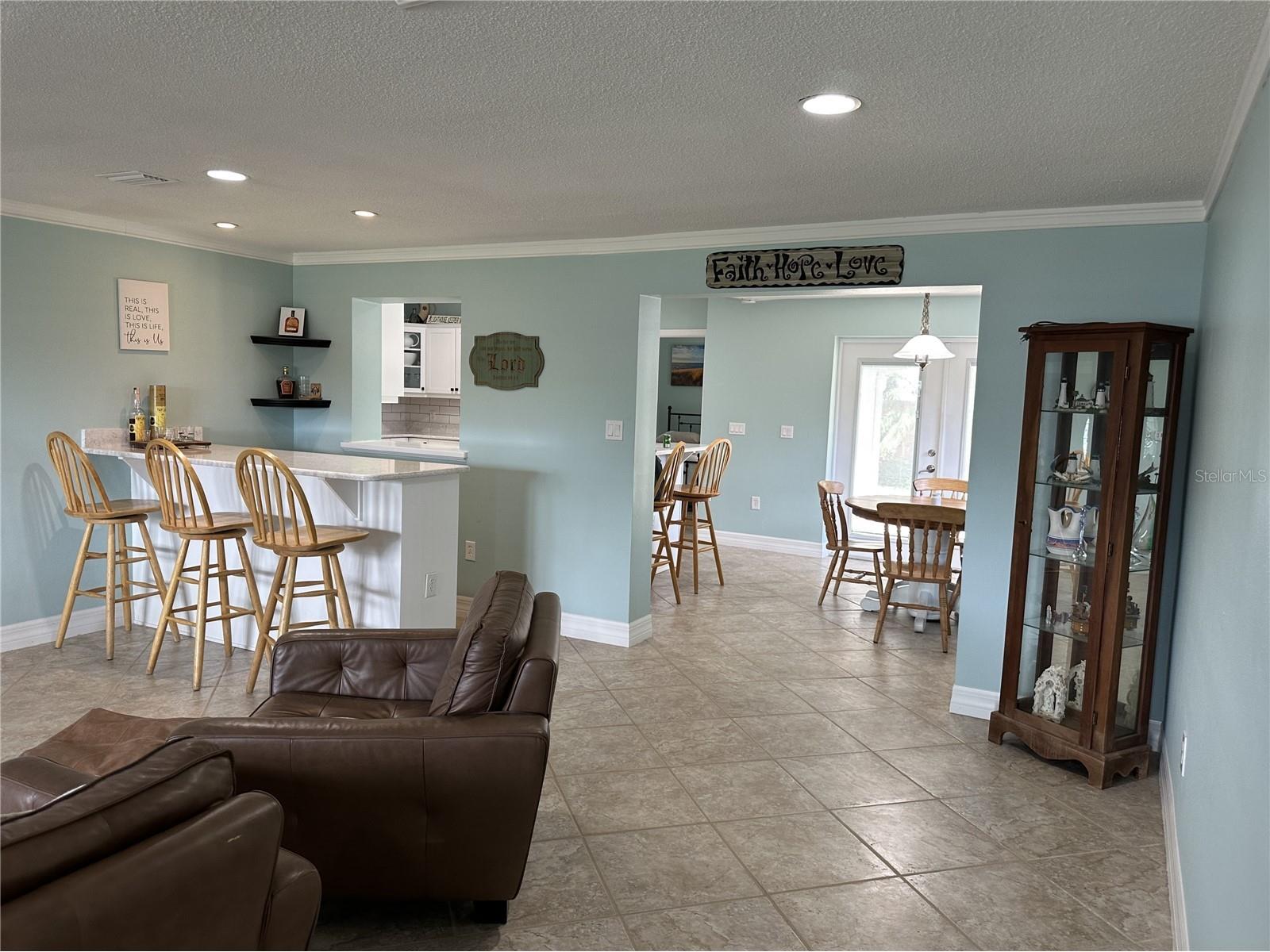2287 Carolyn Drive Dunedin FL 34698 TB8488024 image3