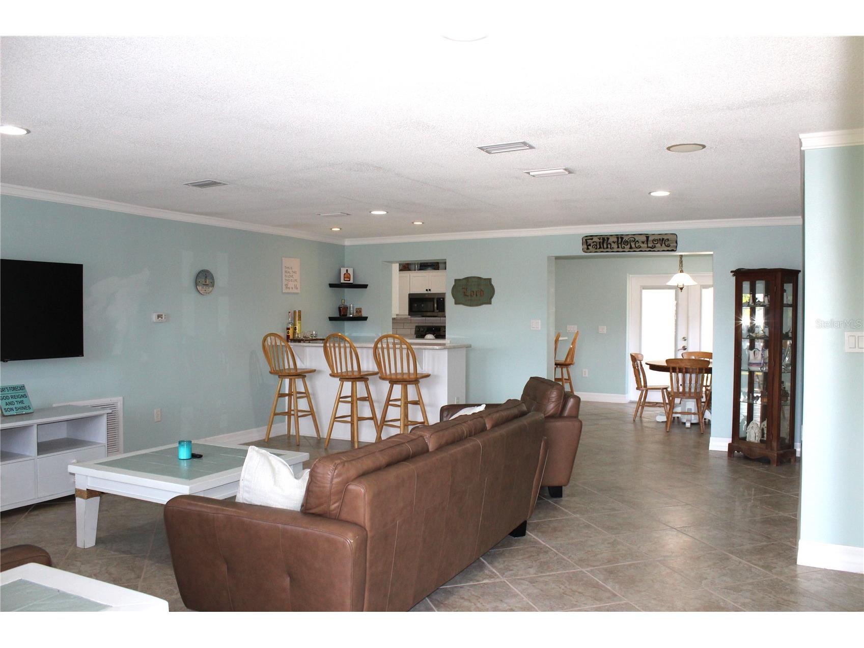 2287 Carolyn Drive Dunedin FL 34698 TB8488024 image5