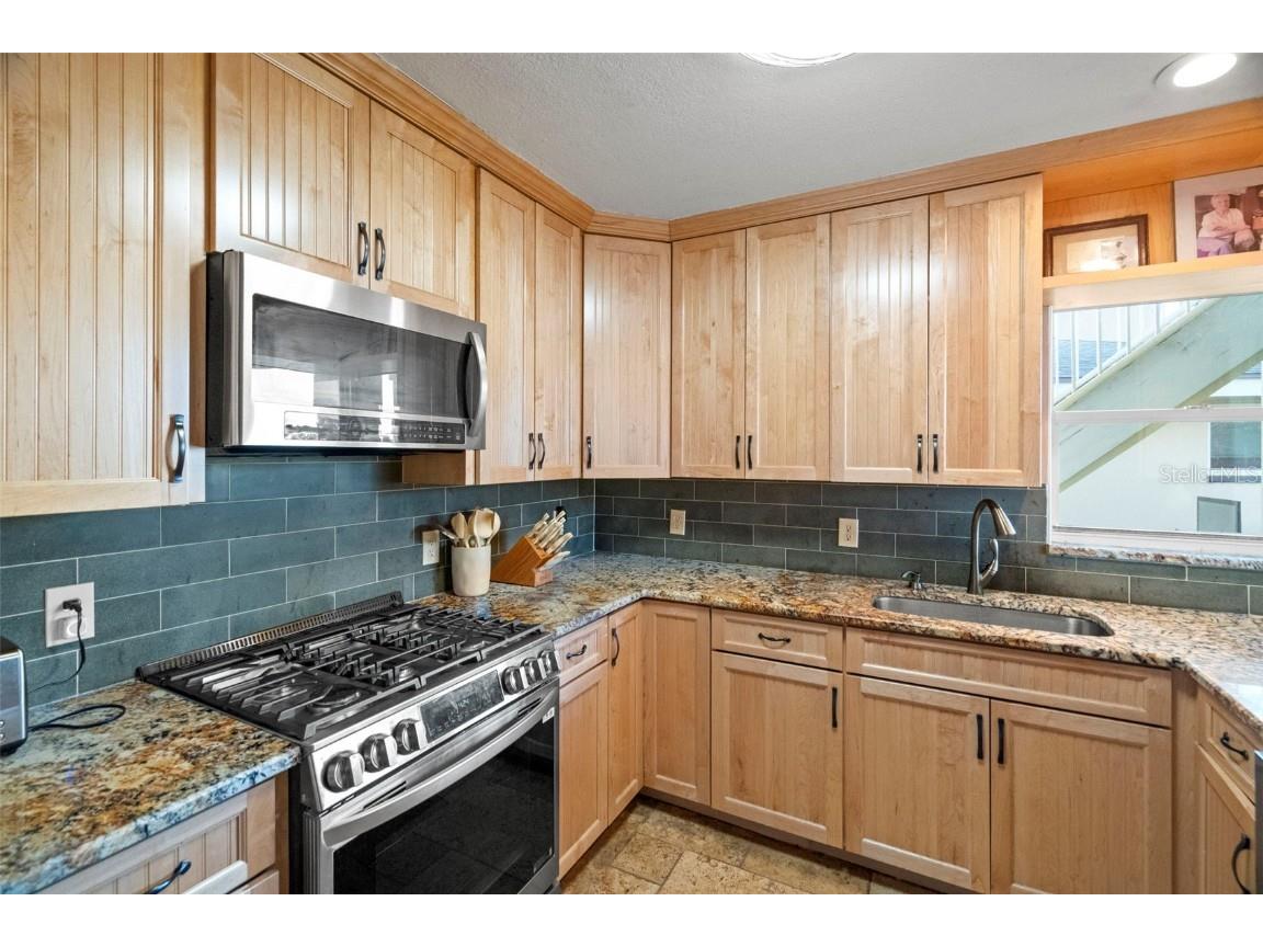 2288 Edythe Drive Dunedin FL 34698 TB8454277 image10