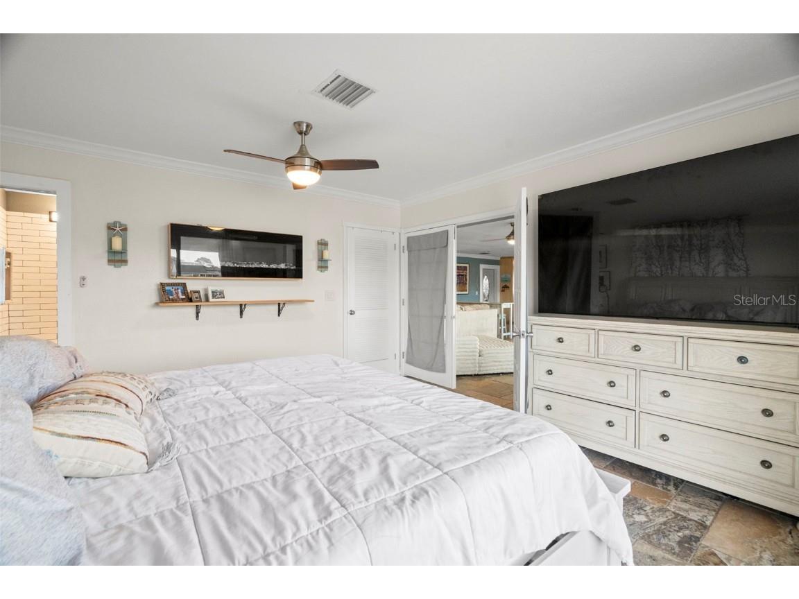 2288 Edythe Drive Dunedin FL 34698 TB8454277 image16