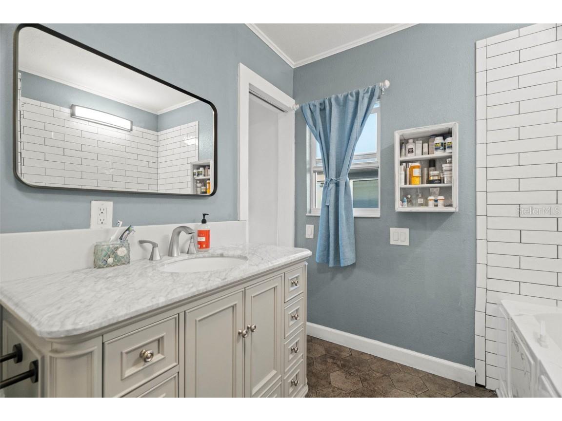 2288 Edythe Drive Dunedin FL 34698 TB8454277 image19