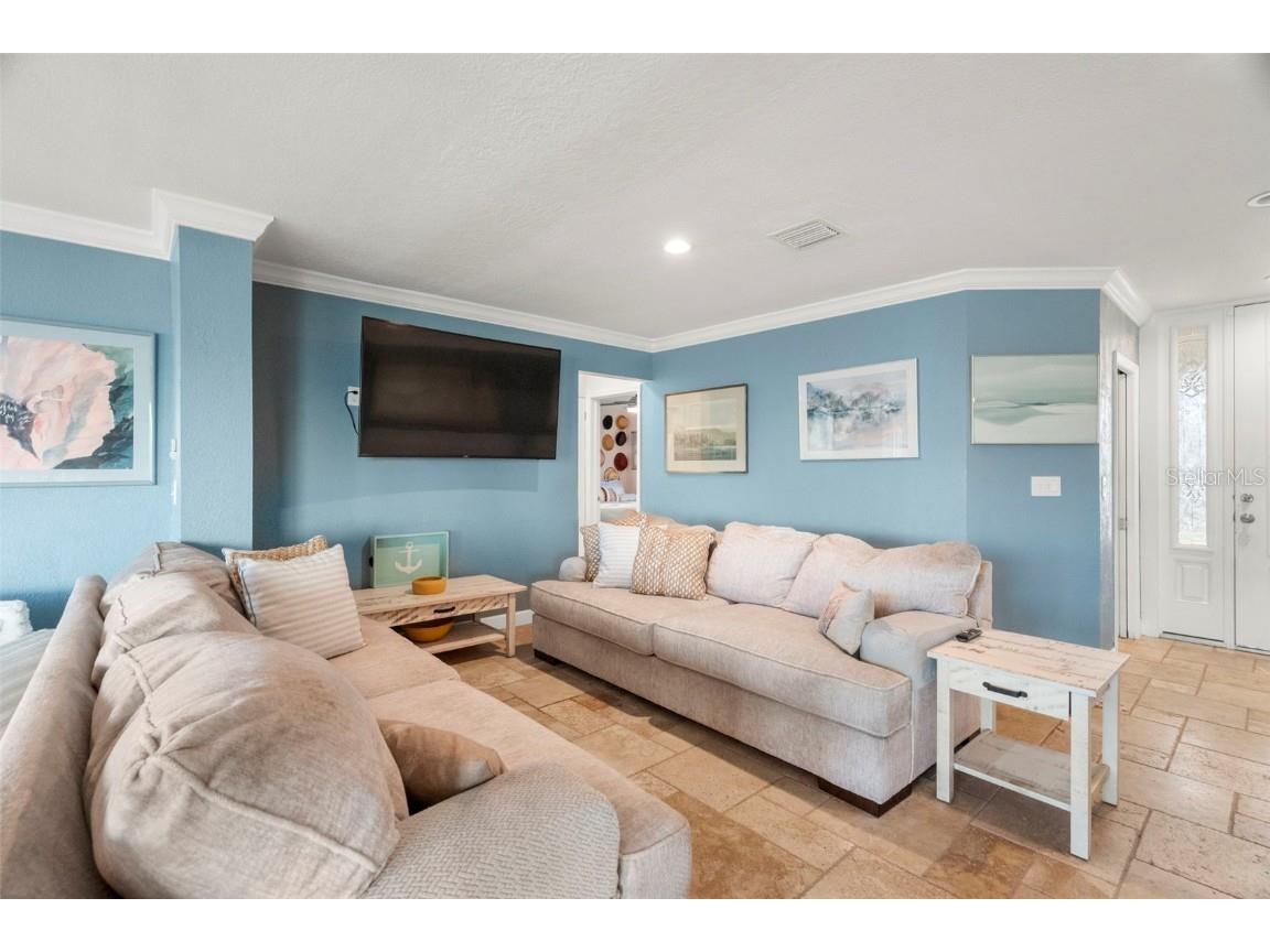 2288 Edythe Drive Dunedin FL 34698 TB8454277 image8