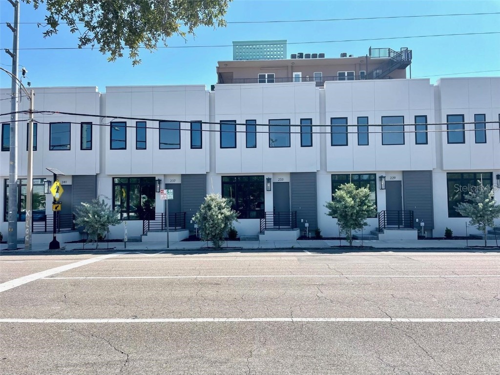 229 8th Street N Saint Petersburg FL 33701 J984868 image1