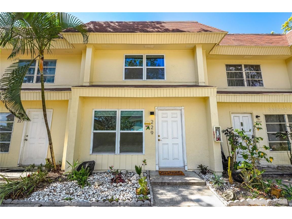 229 Amherst Avenue #19A Sarasota FL 34232 A4563534 image1