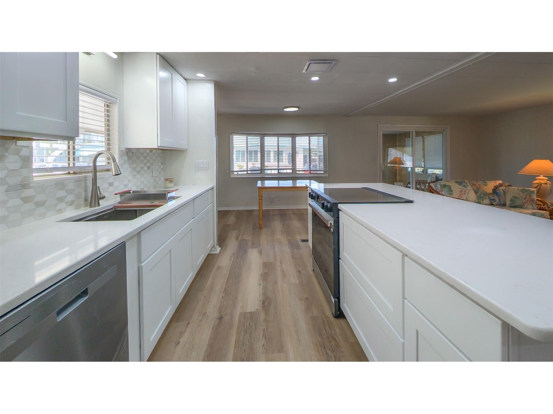 229 Dixie Tarpon Springs FL 34689 TB8494117 image39