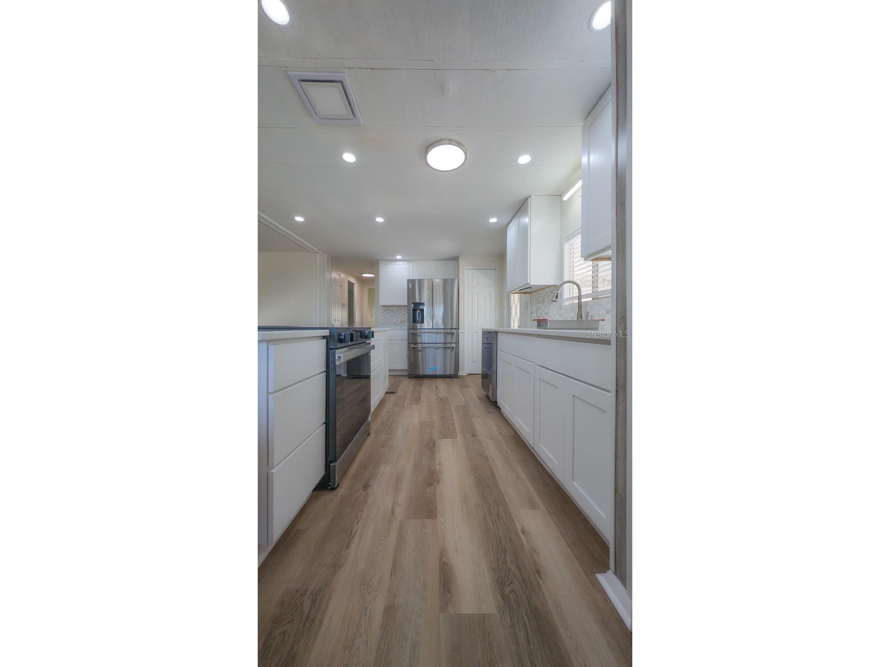 229 Dixie Tarpon Springs FL 34689 TB8494117 image40