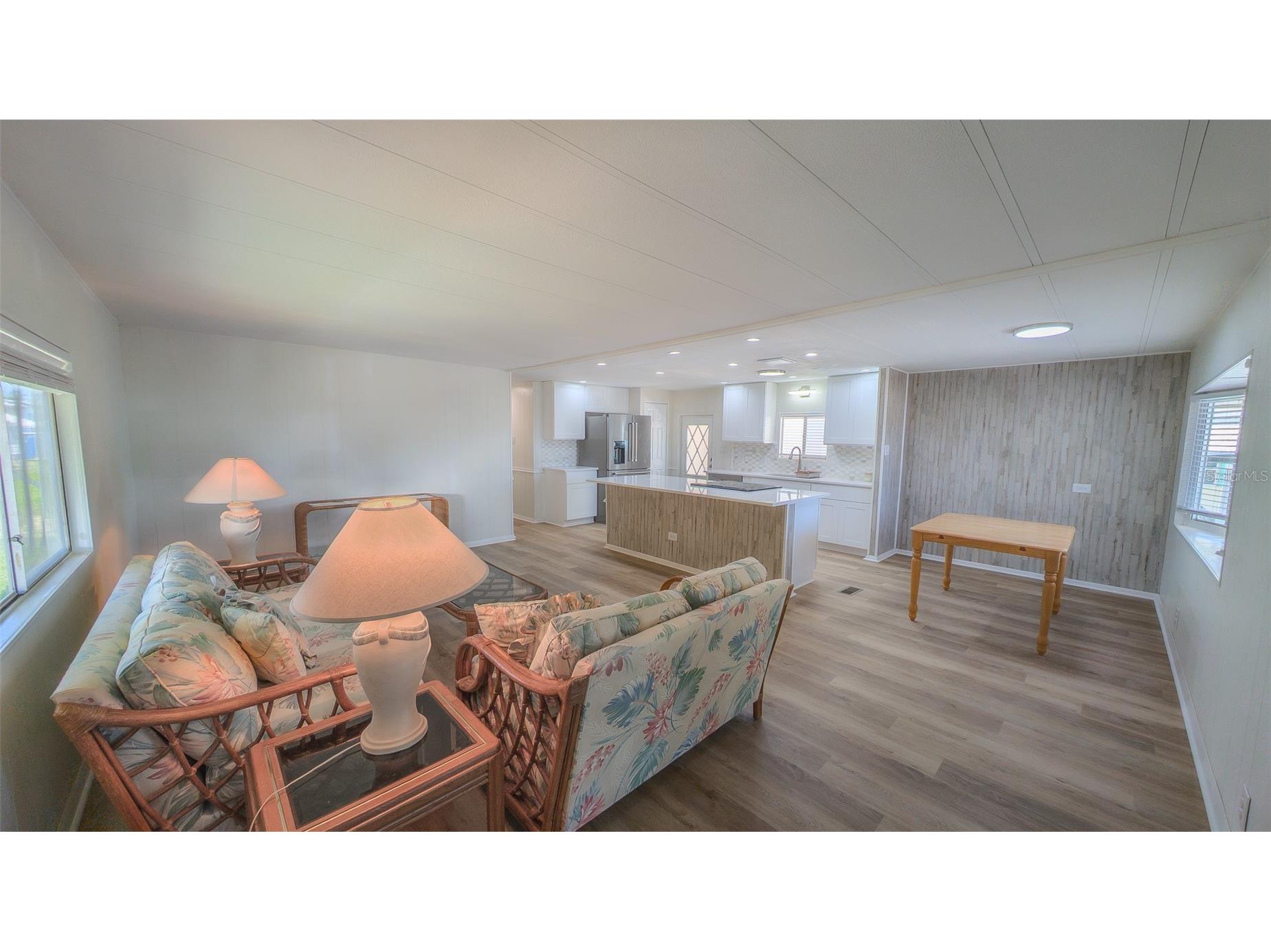 229 Dixie Tarpon Springs FL 34689 TB8494117 image5