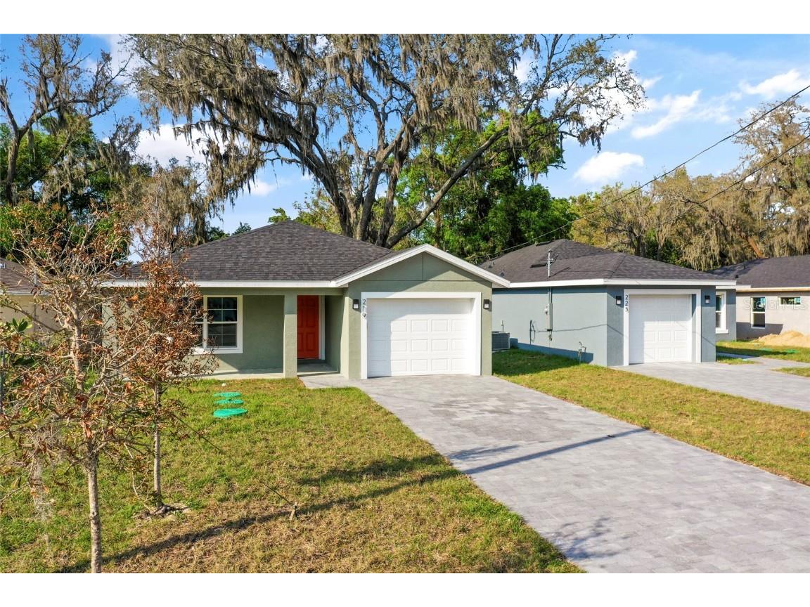 229 E 16th Street Apopka FL 32703 O6194092 image1