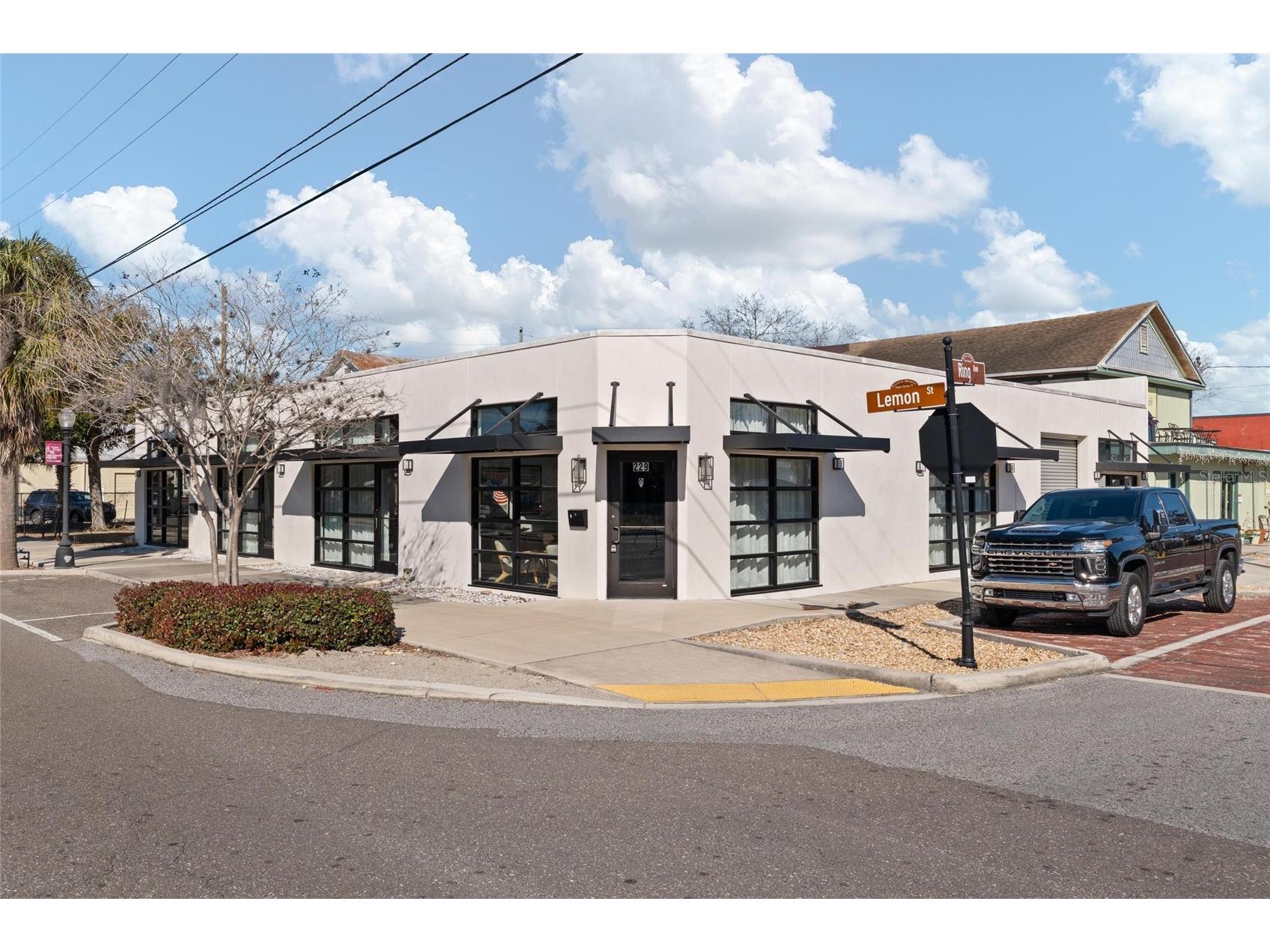 229 E Lemon Street #A Tarpon Springs FL 34689 W7882938 image1