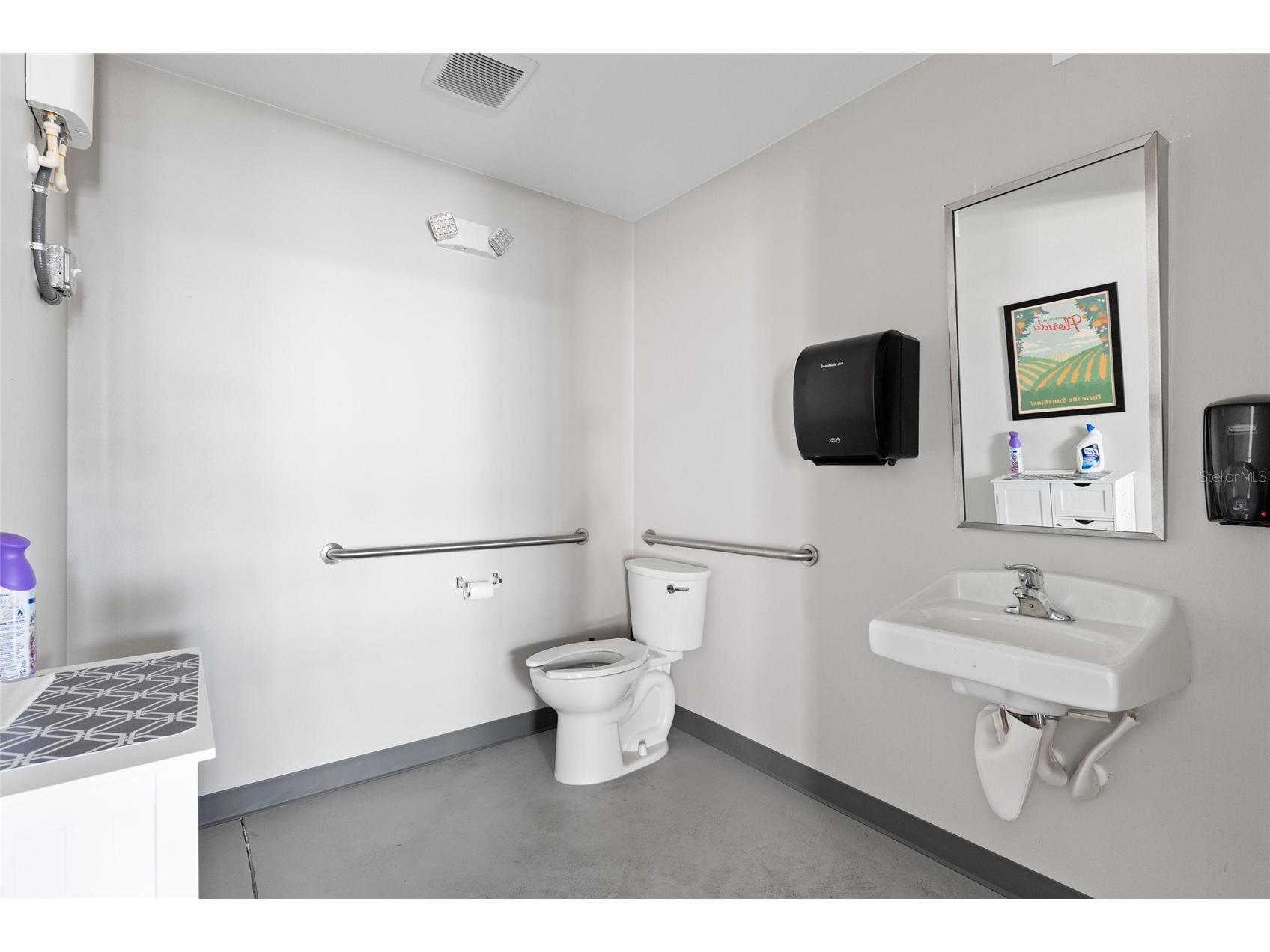 229 E Lemon Street #A Tarpon Springs FL 34689 W7882938 image17