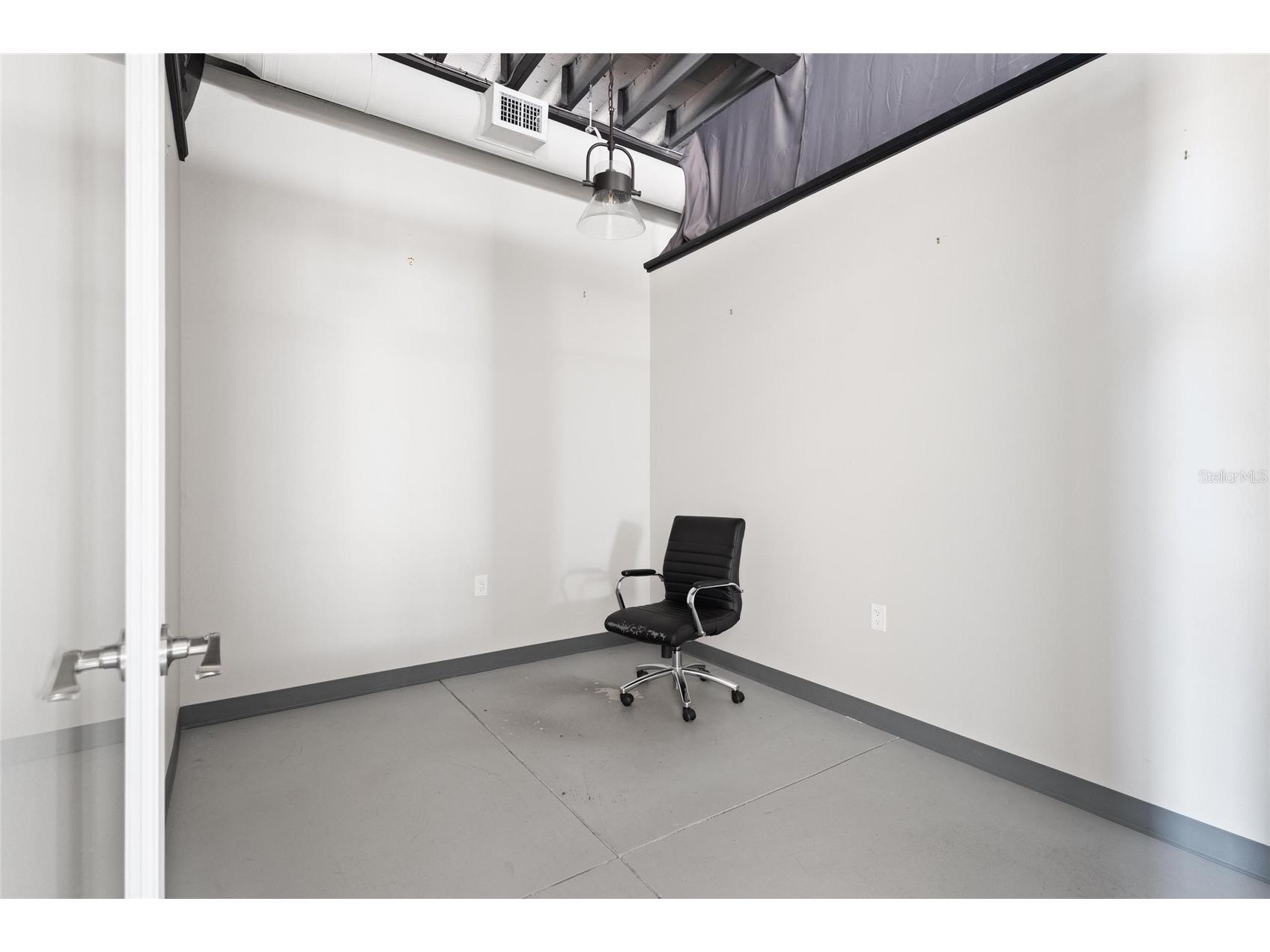 229 E Lemon Street #A Tarpon Springs FL 34689 W7882938 image22