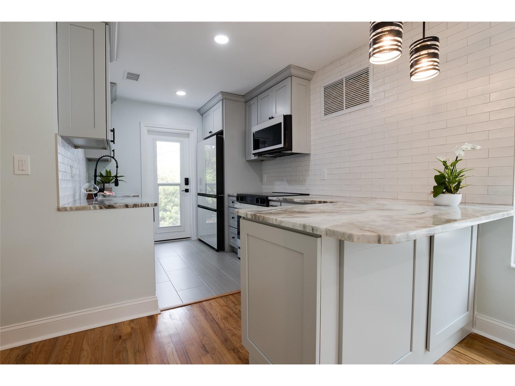 229 Lime Circle S Dunedin FL 34698 TB8448598 image11