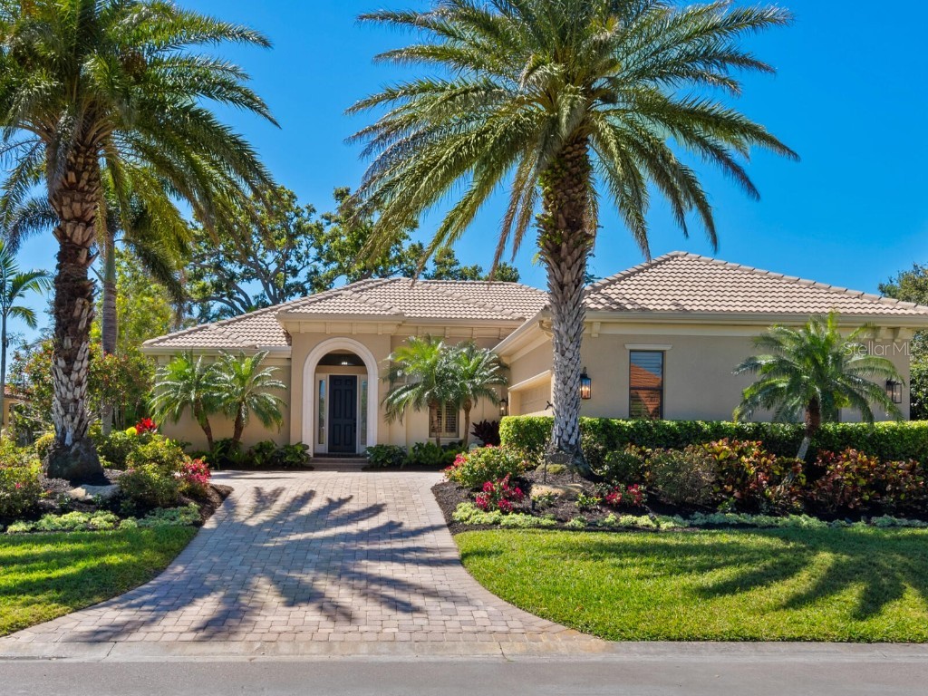 229 Lookout Point Drive Osprey FL 34229 A4647599 image1