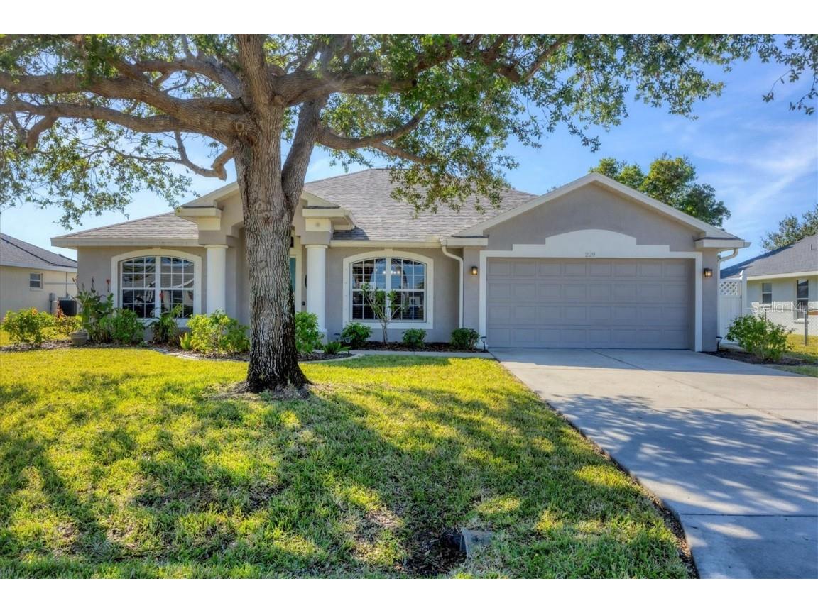 229 Medalist Road Rotonda West FL 33947 D6139390 image1
