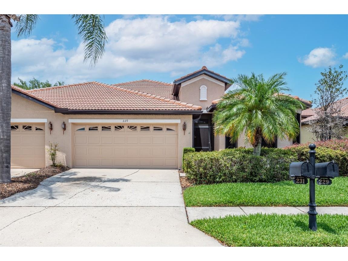 229 Mystic Falls Drive Apollo Beach FL 33572 T3526607 image1