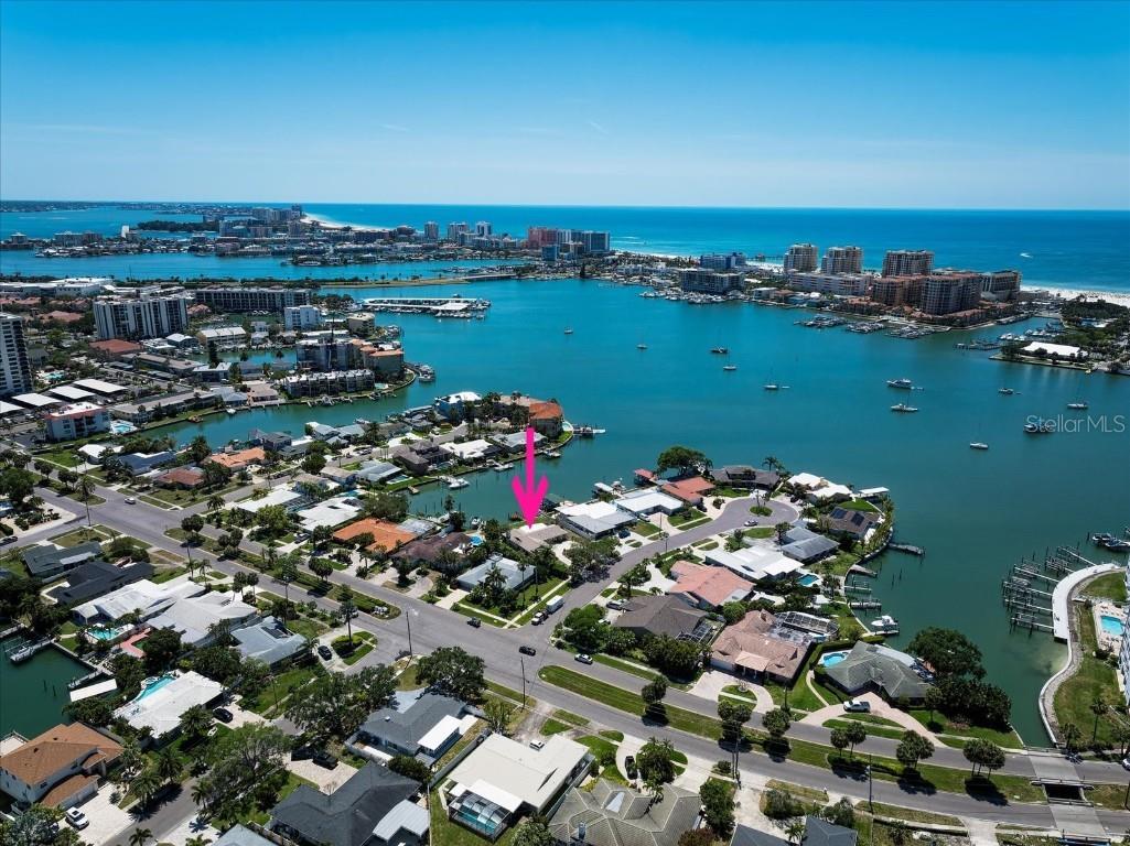 229 Palm Island NW Clearwater FL 33767 - MANDALAY CHANNEL U8212358 image1