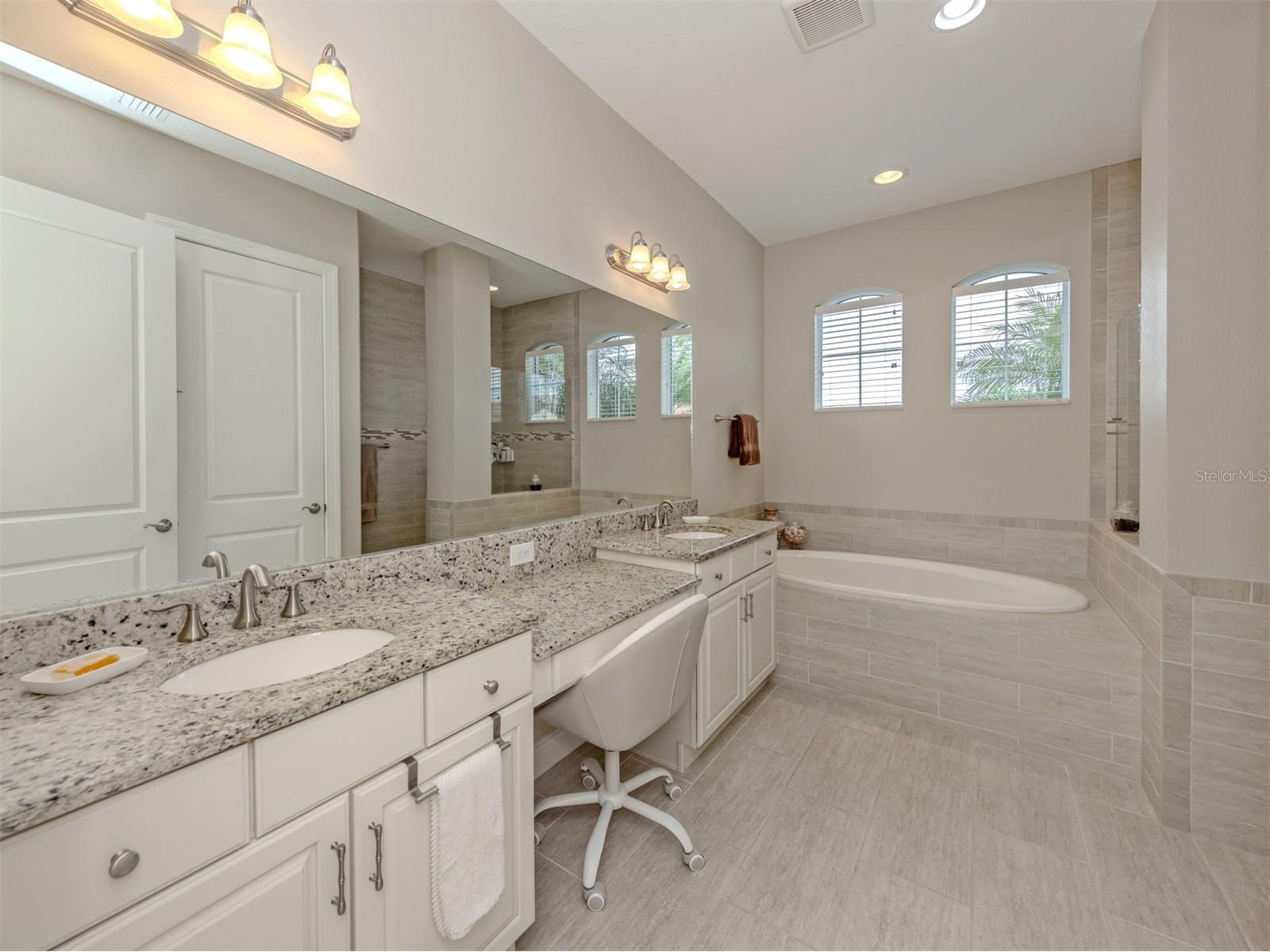 229 Portofino Drive North Venice FL 34275 N6144092 image21