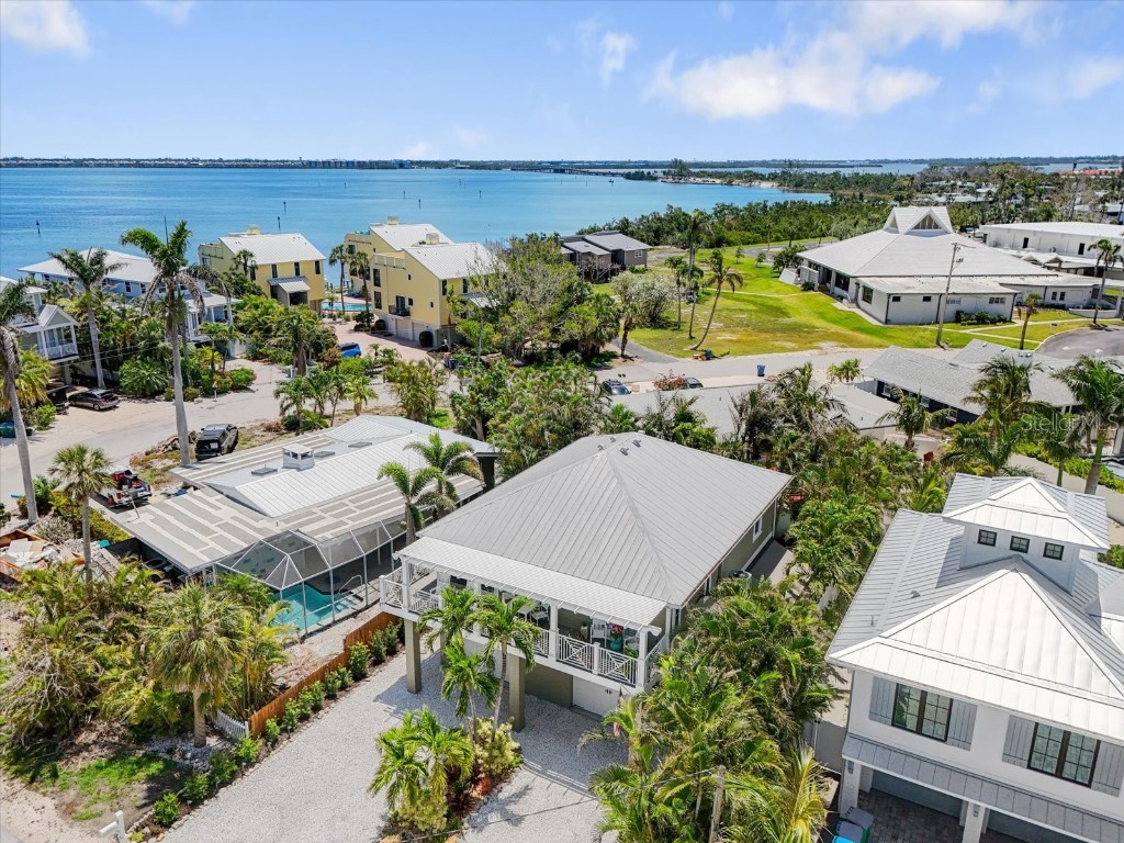 229 S Harbor Drive Holmes Beach FL 34217 A4651851 image1