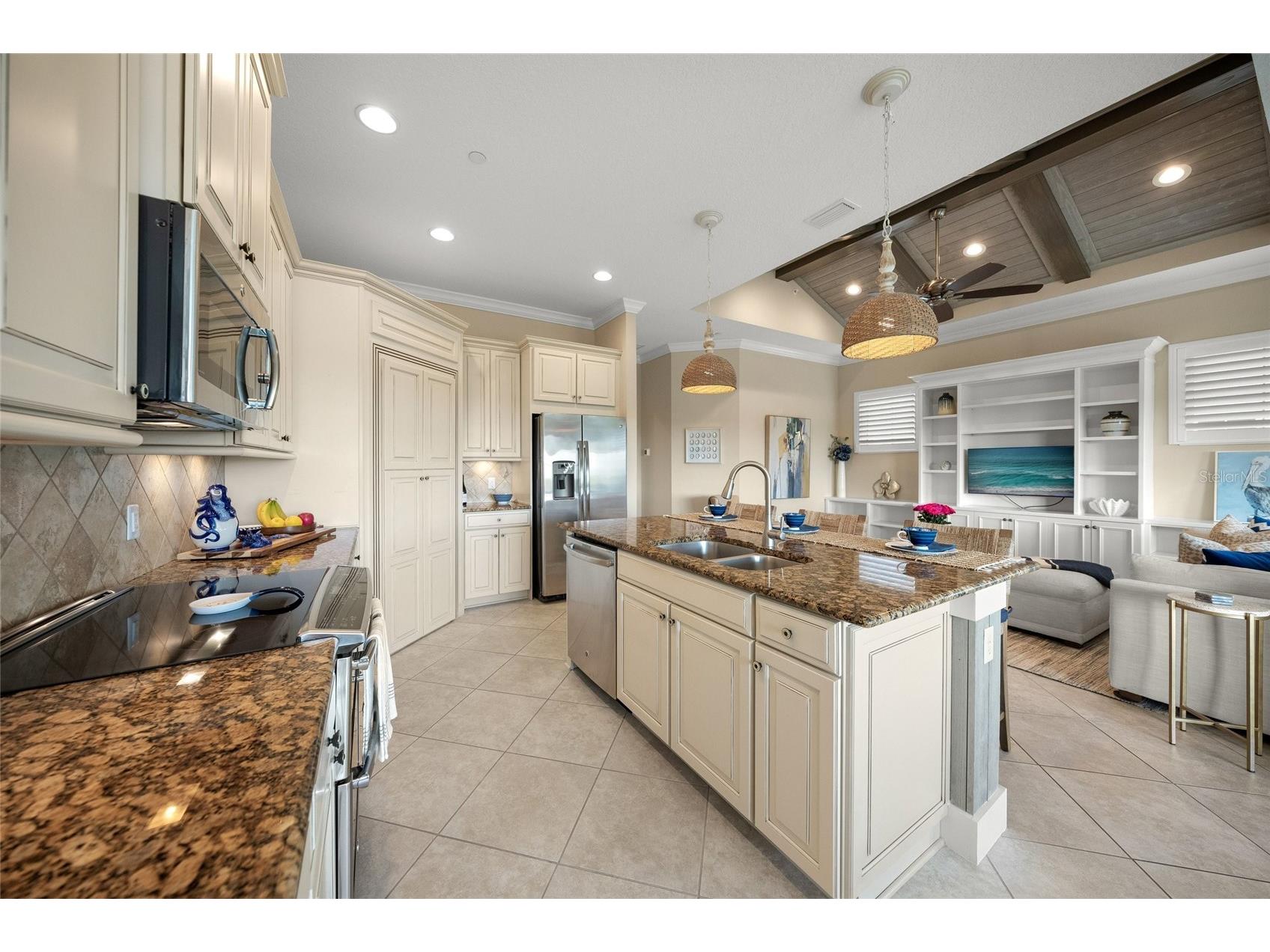 229 Sapphire Lake Drive #201 Bradenton FL 34209 A4691681 image9