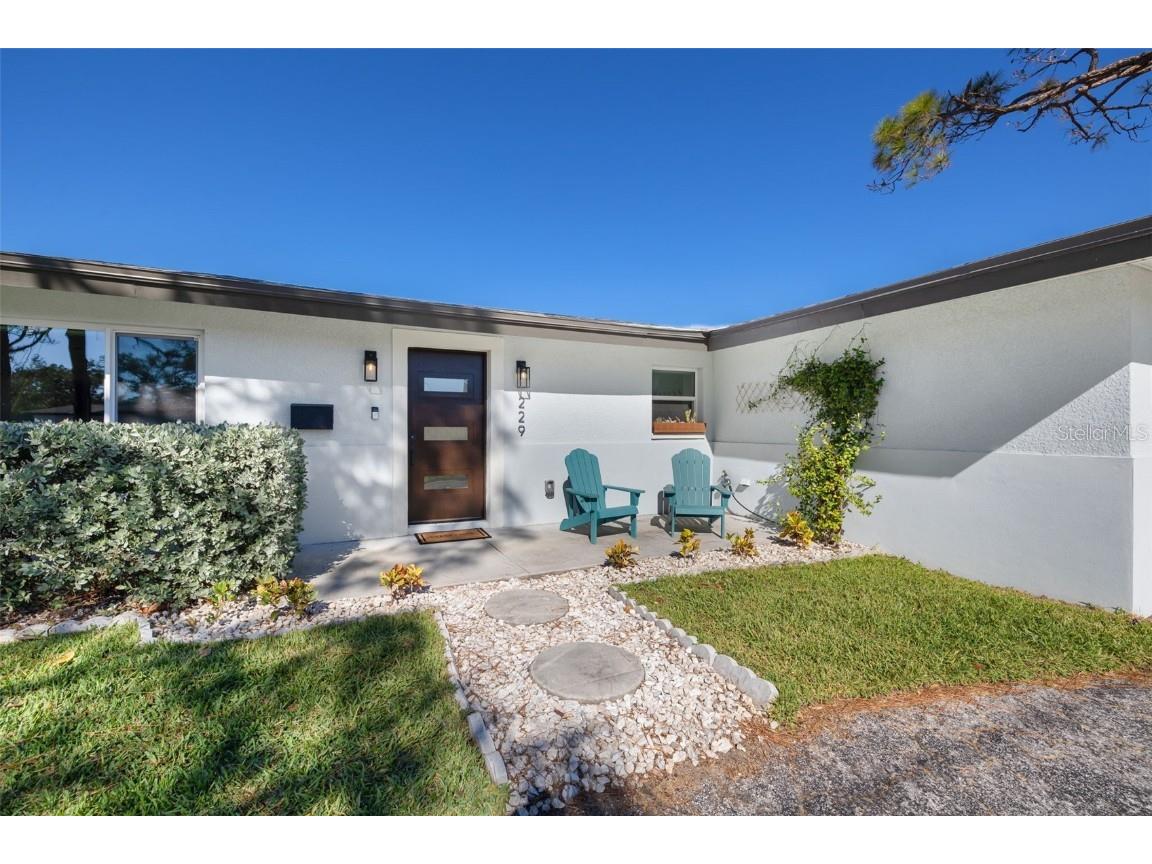 229 Tallahassee Drive NE Saint Petersburg FL 33702 TB8309498 image1