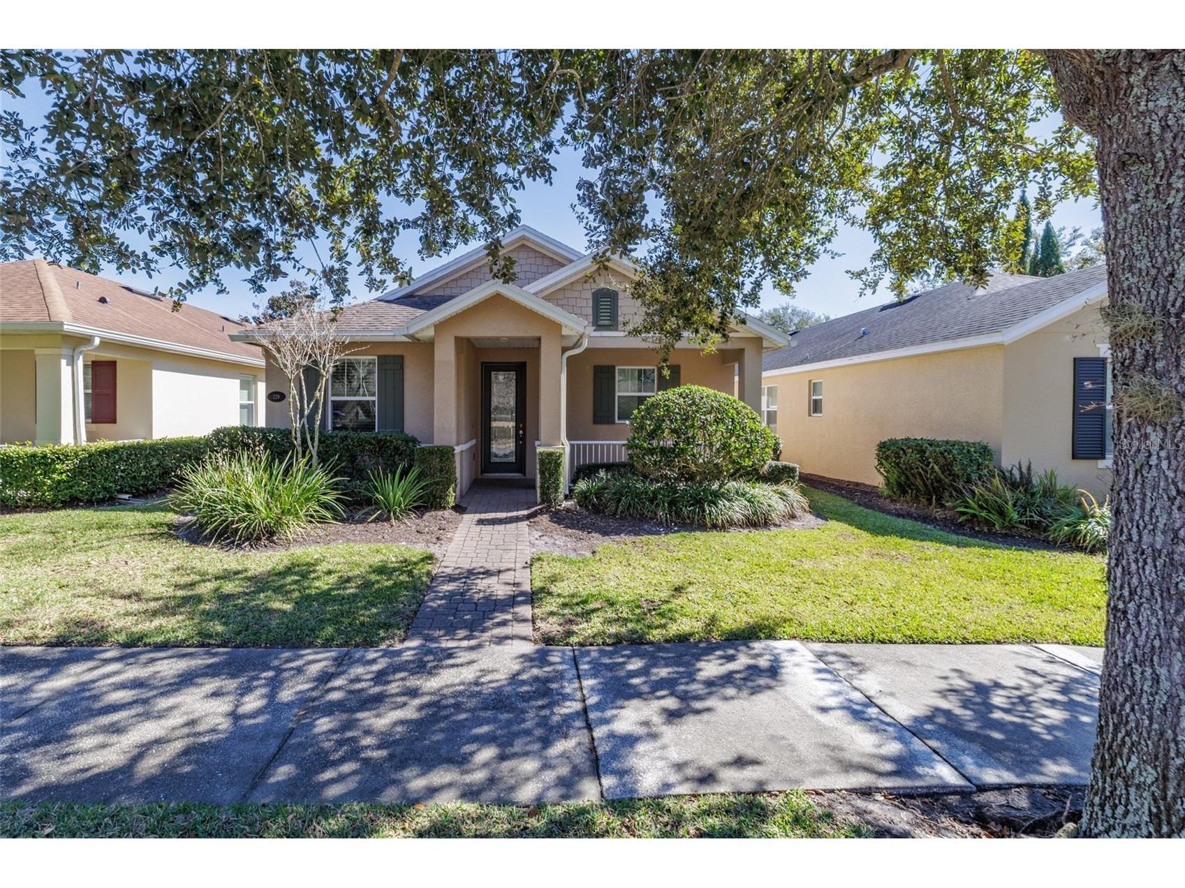 229 Westfield Drive Deland FL 32724 V4947223 image1