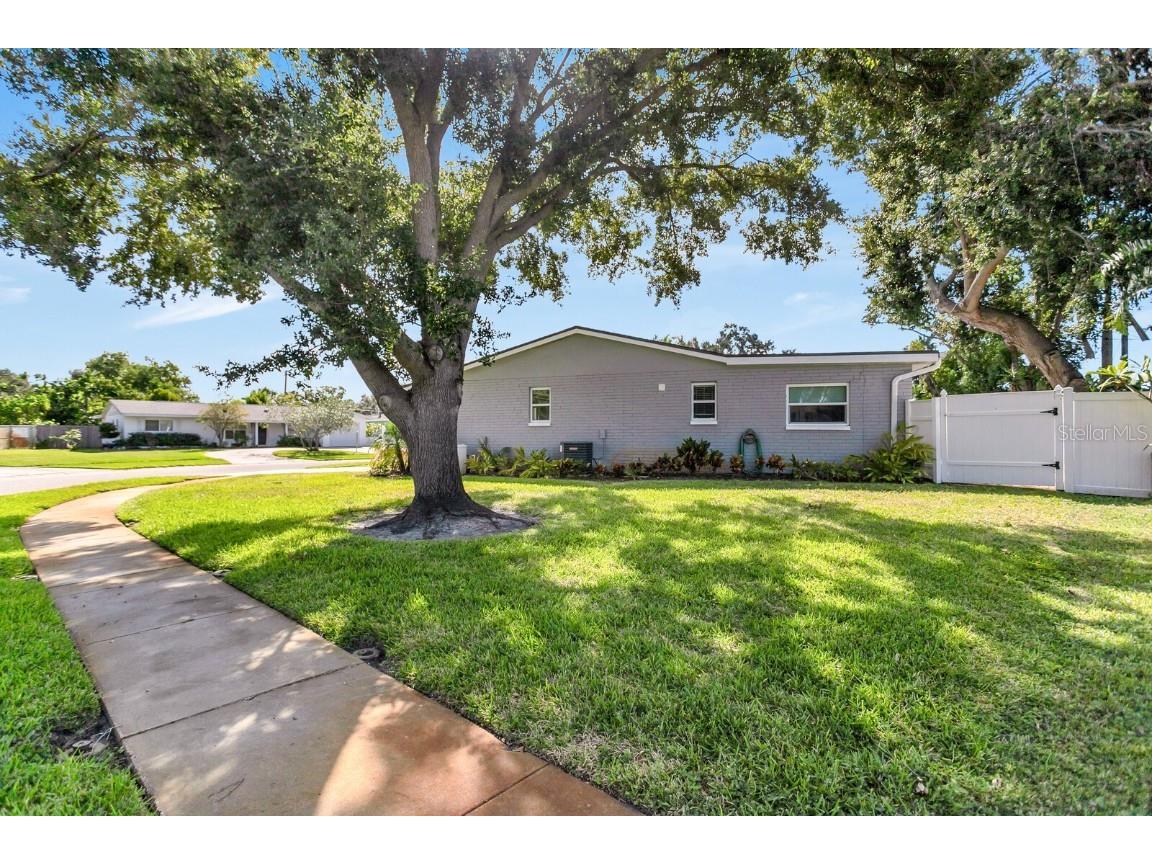 2290 60th Way N Saint Petersburg FL 33710 TB8437283 image14