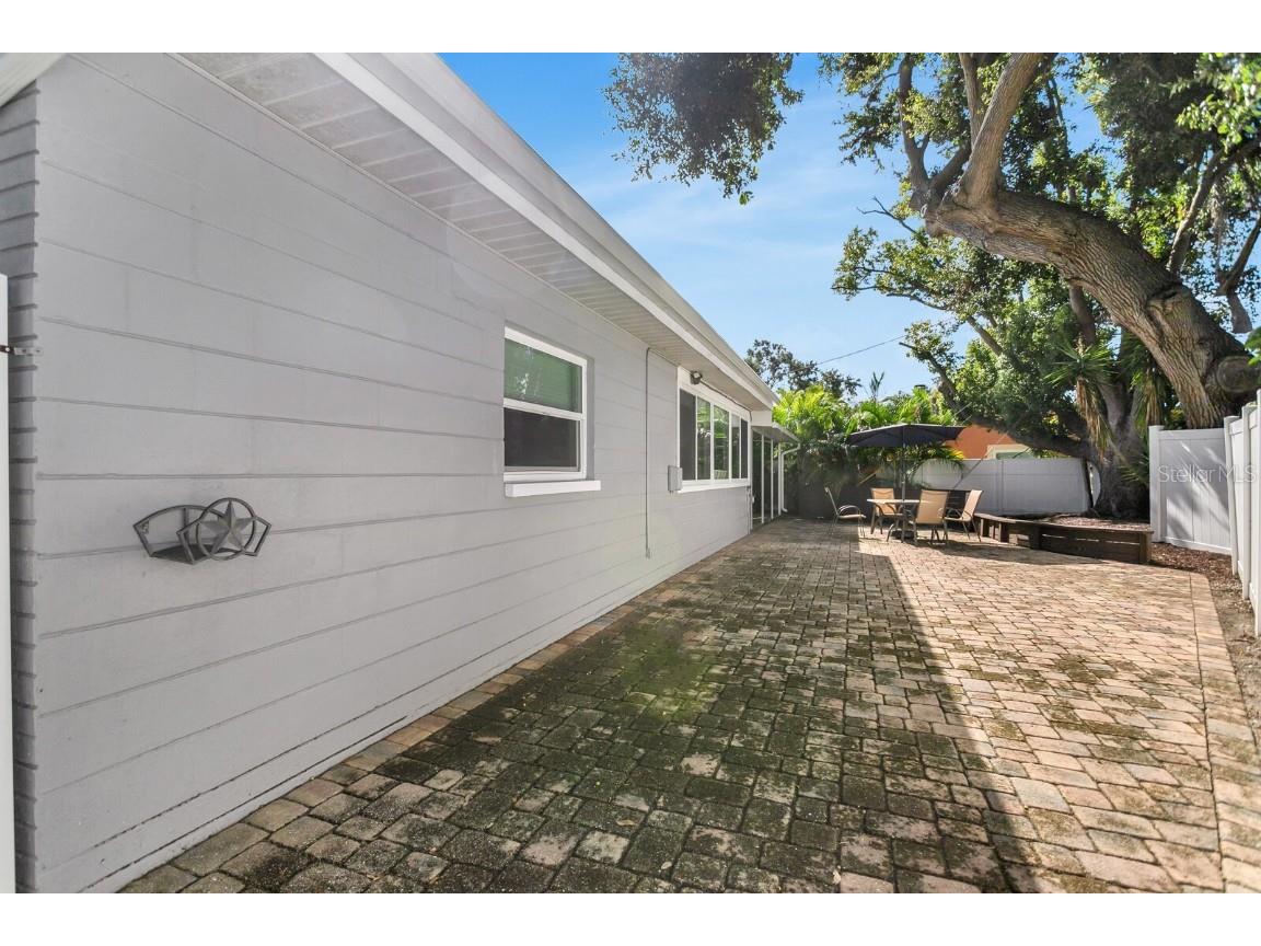 2290 60th Way N Saint Petersburg FL 33710 TB8437283 image20